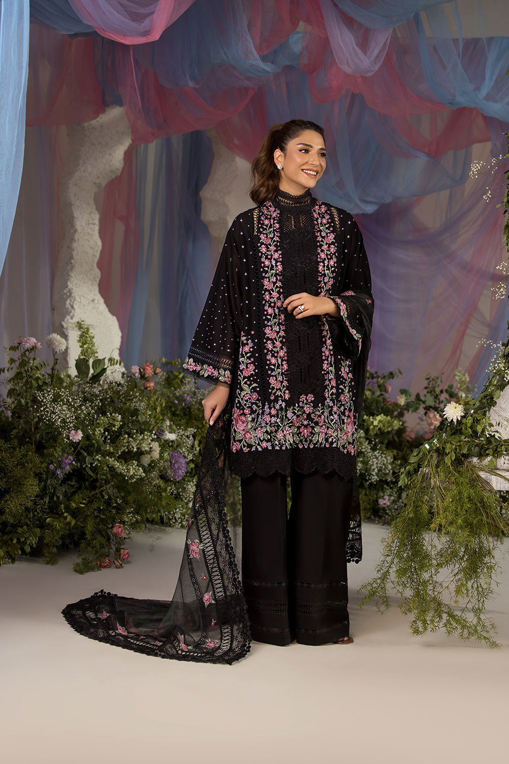 Sobia Nazir | Luxury Lawn 25 | 4B by Sobia Nazir - Designer Dress - Type: Ladies Clothes - Available at Libayah - 100% Original