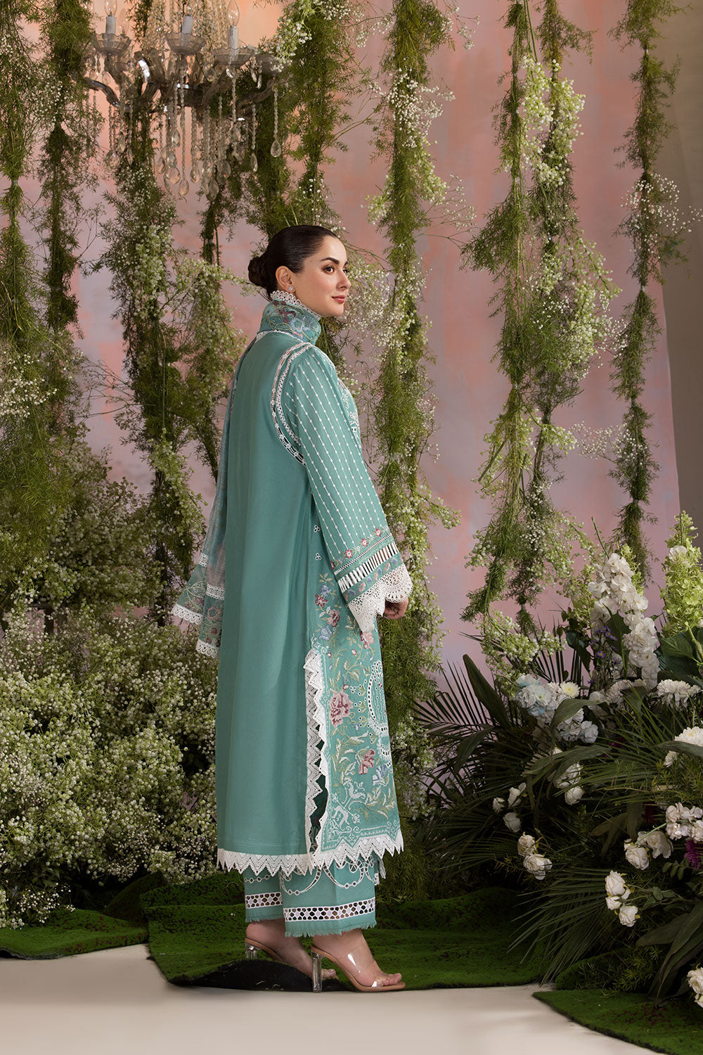 Sobia Nazir | Luxury Lawn 25 | 5B by Sobia Nazir - Designer Dress - Type: Ladies Clothes - Available at Libayah - 100% Original