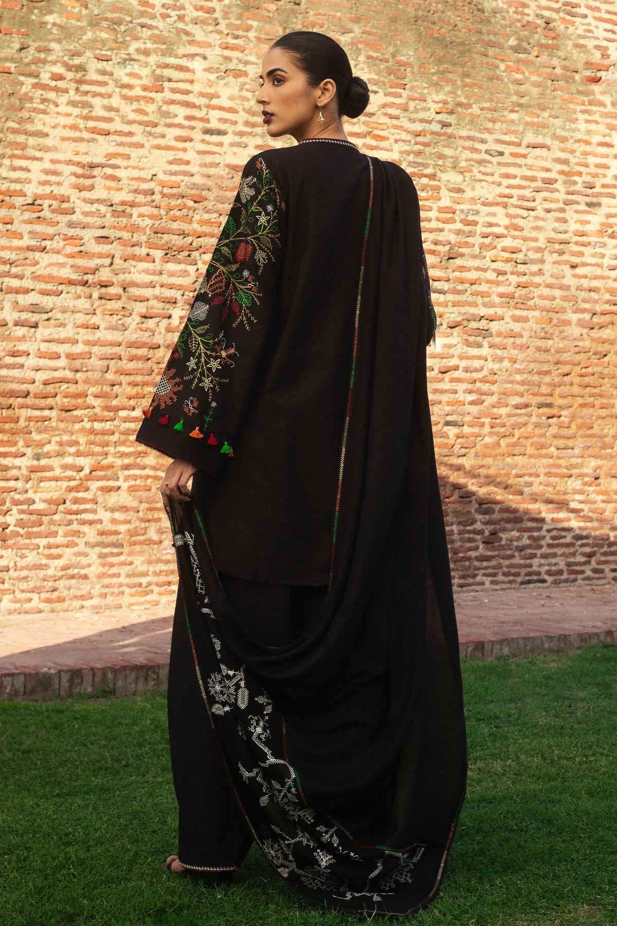 Zara Shahjahan | Winter 24 |  LALEH-D4 by Zara Sahjahan - Designer Dress - Type: Ladies Clothes - Available at Libayah - 100% Original