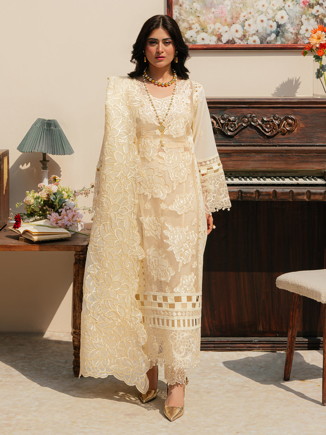 Mahnur | Allenura Luxury Lawn 24 | LUMINARY by Mahnur - Designer Dress - Type: Ladies Clothes - Available at Libayah - 100% Original