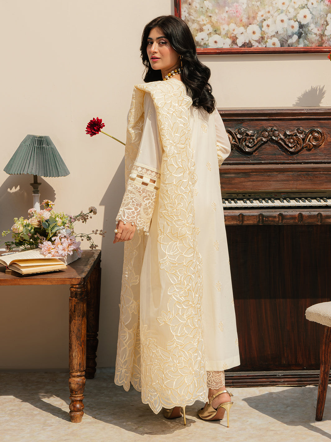 Mahnur | Allenura Luxury Lawn 24 | LUMINARY by Mahnur - Designer Dress - Type: Ladies Clothes - Available at Libayah - 100% Original