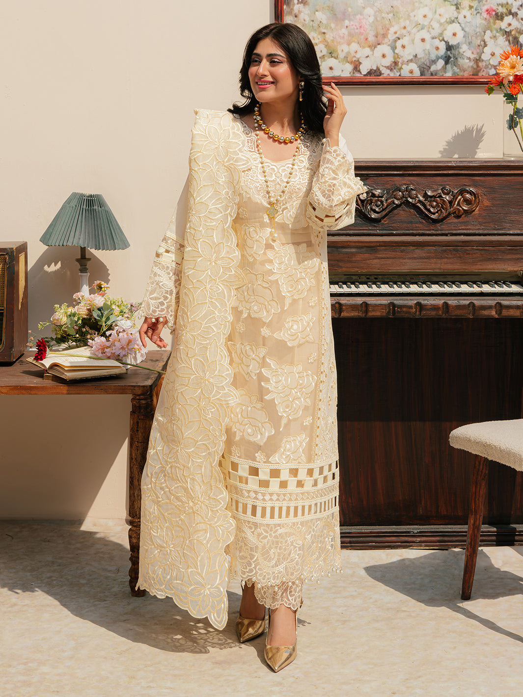 Mahnur | Allenura Luxury Lawn 24 | LUMINARY by Mahnur - Designer Dress - Type: Ladies Clothes - Available at Libayah - 100% Original