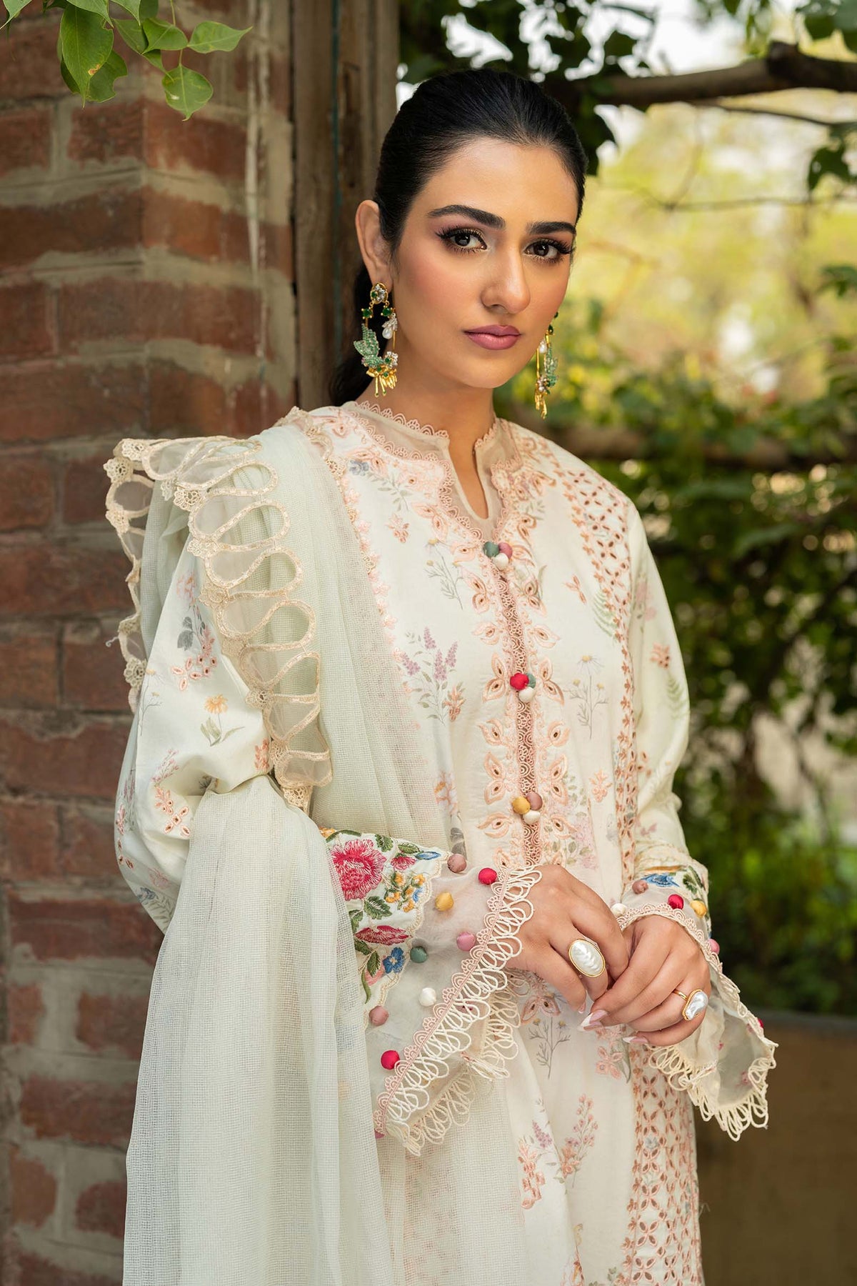 Maryam Hussain | Luxury Lawn 25 | Batik by Maryam Hussain - Designer Dress - Type: Ladies Clothes - Available at Libayah - 100% Original