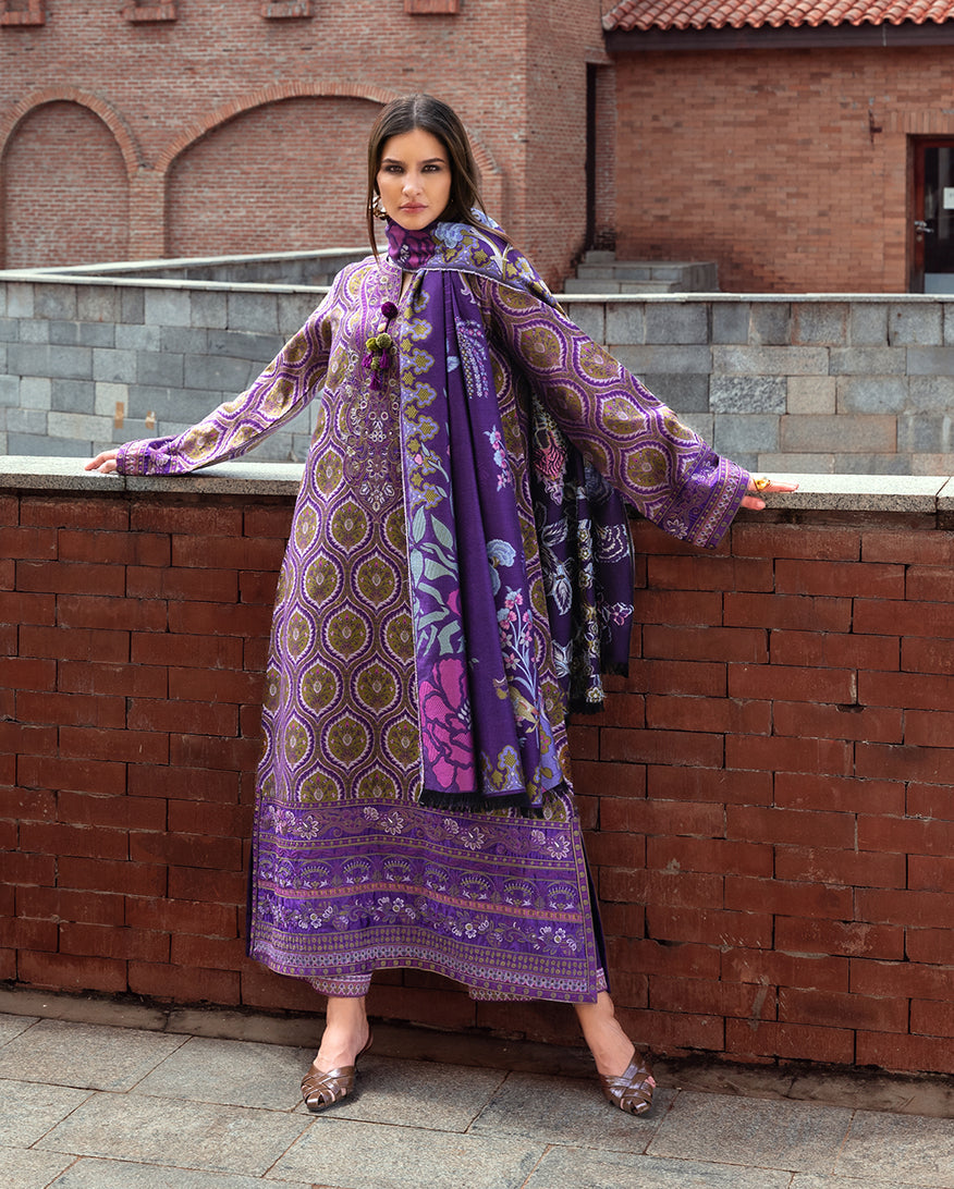 Luce Toscana – authentic Pakistani dress from the Mushq Winter Broadway 25 collection for women in the UK.