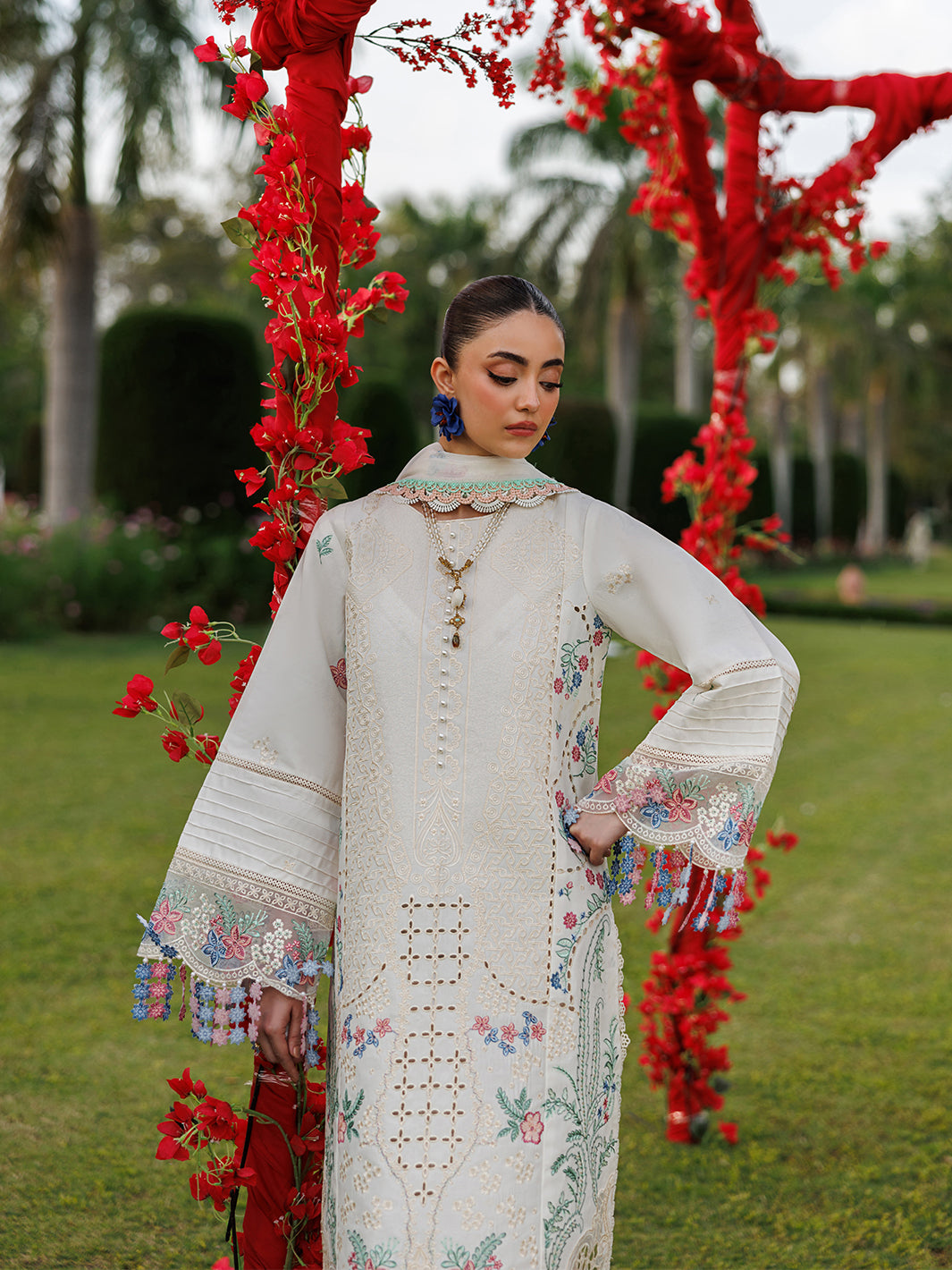 Mahnur | Morbagh Luxury Lawn 26 | M-03 - by Libayah - Registered Vendor of : Mahnur - 100% Original Designer Dress