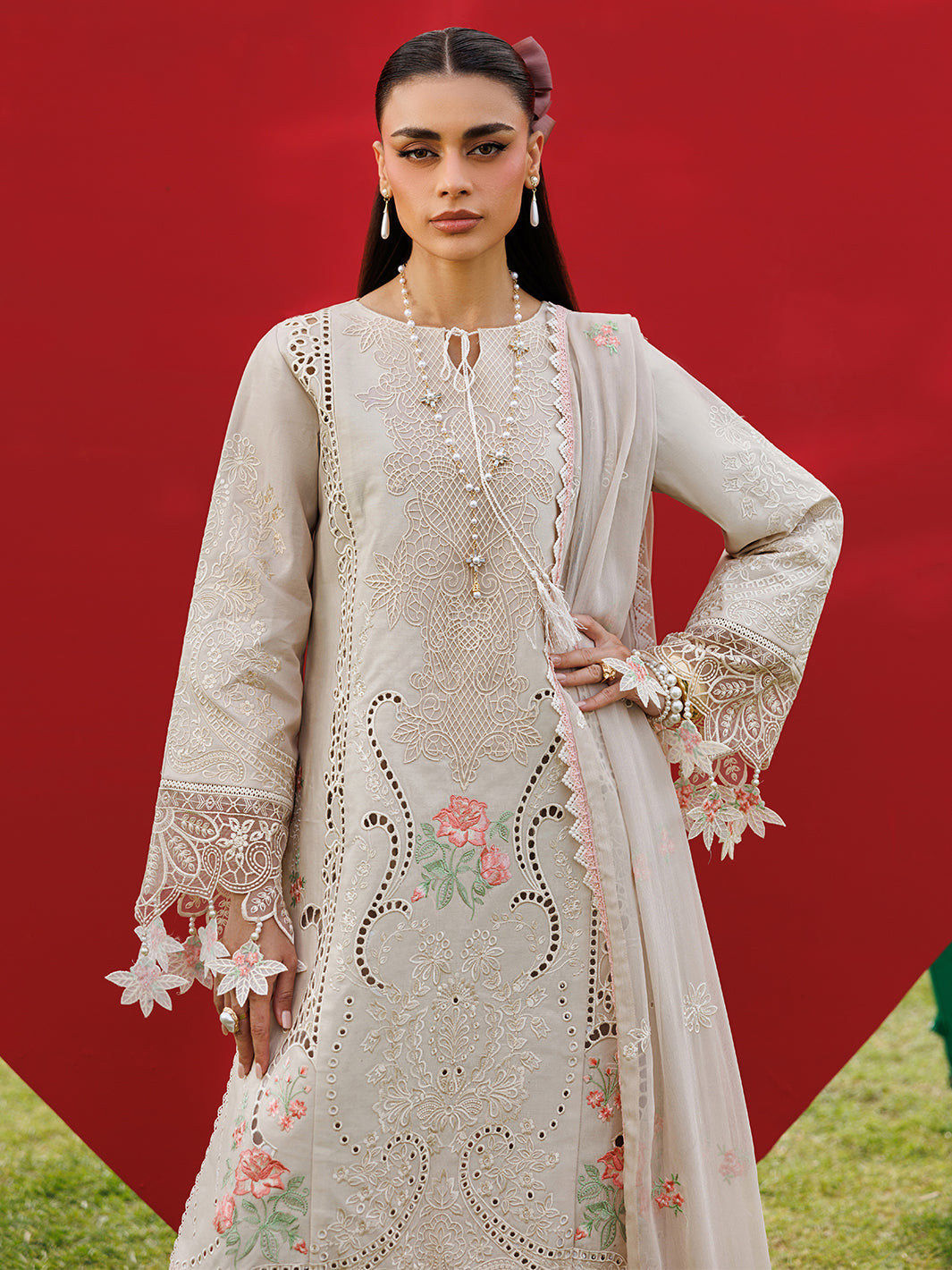 Mahnur | Morbagh Luxury Lawn 26 | M-07 - by Libayah - Registered Vendor of : Mahnur - 100% Original Designer Dress