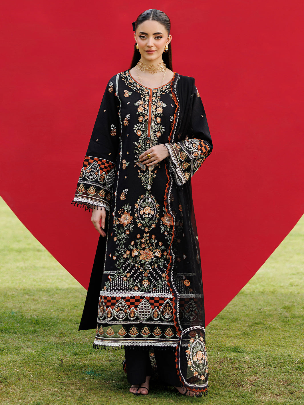 Mahnur | Morbagh Luxury Lawn 26 | M-11 - by Libayah - Registered Vendor of : Mahnur - 100% Original Designer Dress