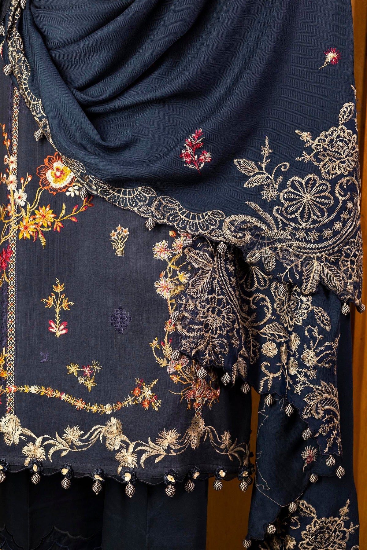 Sana Safinaz | Muzlin Winter 25 | M253-002B by Sana Safinaz - Designer Dress - Type : Ladies Clothes - Available at Libayah - 100% Original 