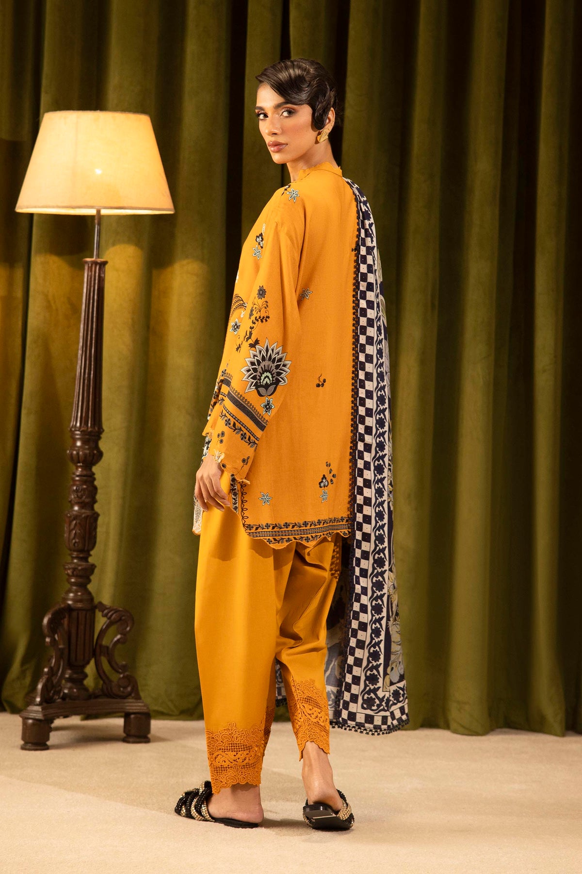 Sana Safinaz | Muzlin Winter 25 | 020A by Sana Safinaz - Designer Dress - Type : Ladies Clothes - Available at Libayah - 100% Original 