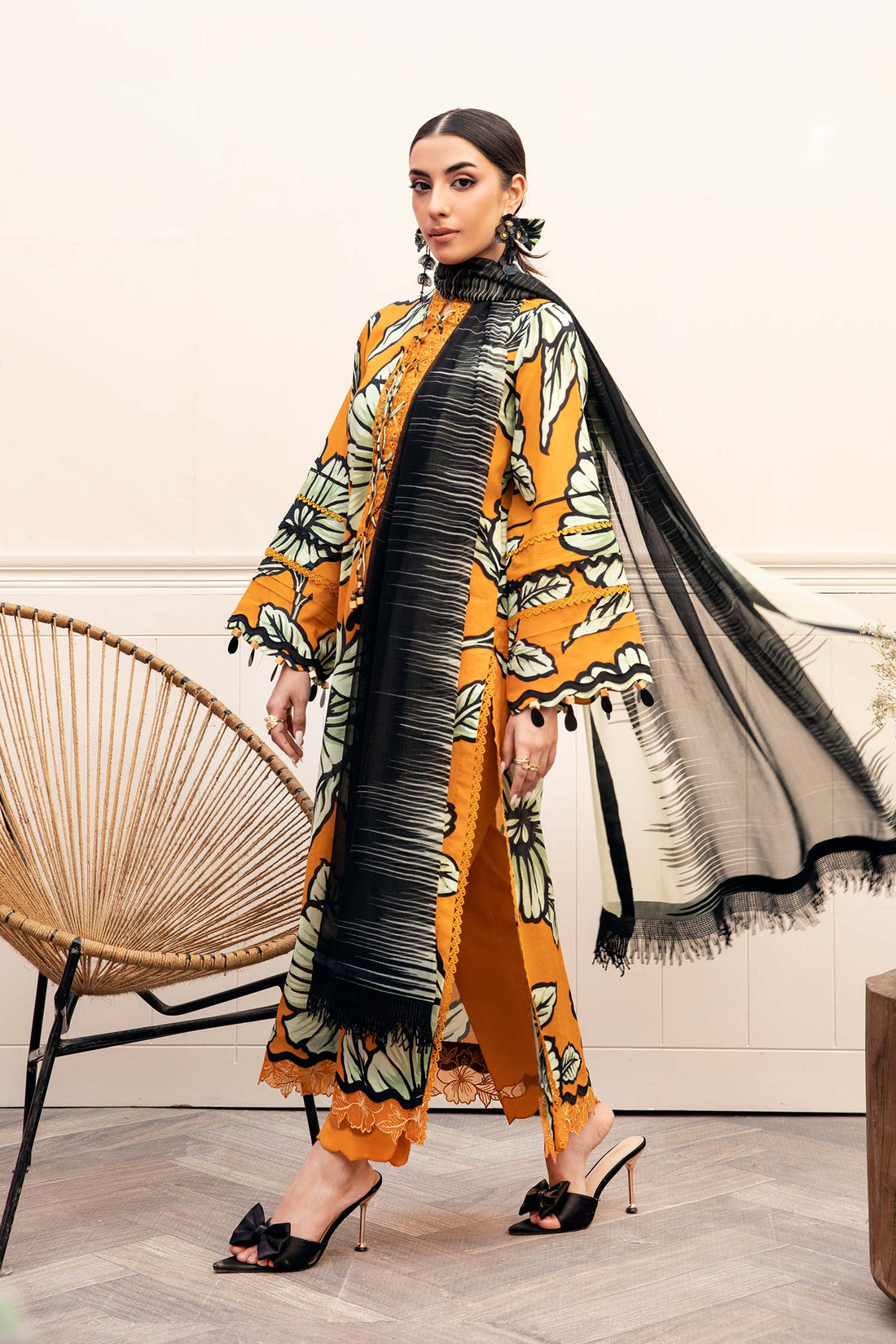 Maria B | Eid Basic Lawn | MB-CUS25-902A by Maria B - Designer Dress - Type: Ladies Clothes - Available at Libayah - 100% Original