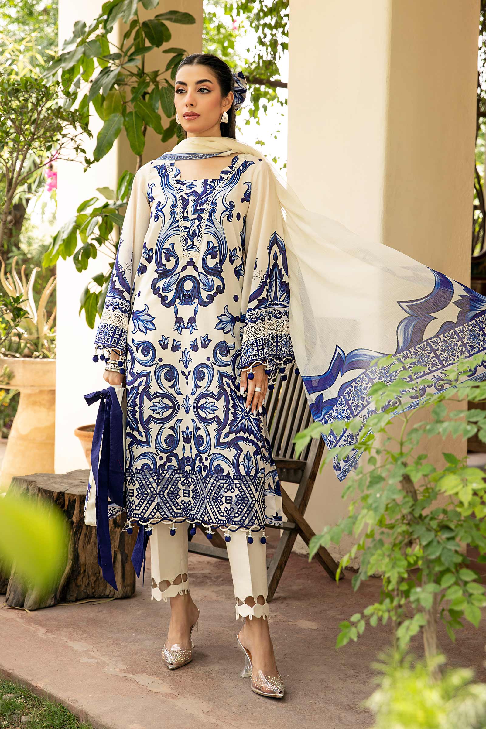 Maria B | Eid Basic Lawn | MB-CUS25-904A by Maria B - Designer Dress - Type: Ladies Clothes - Available at Libayah - 100% Original