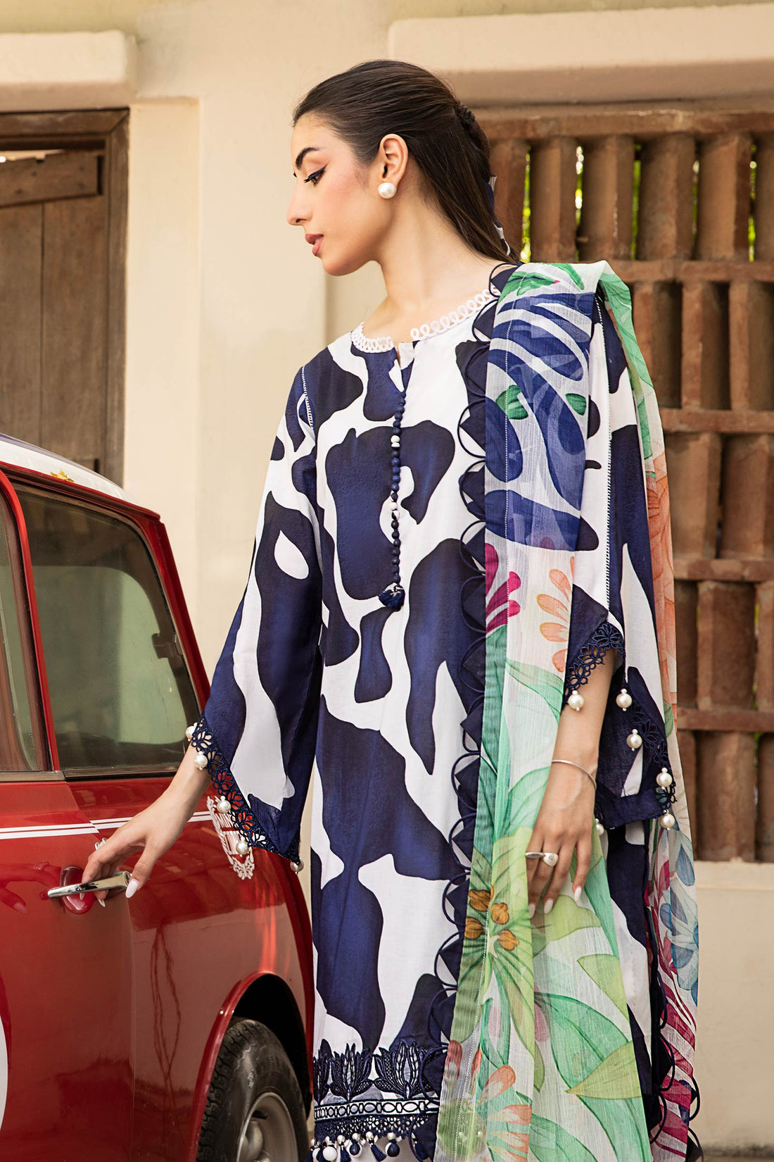 Maria B | Eid Basic Lawn | MB-CUS25-905B by Maria B - Designer Dress - Type: Ladies Clothes - Available at Libayah - 100% Original