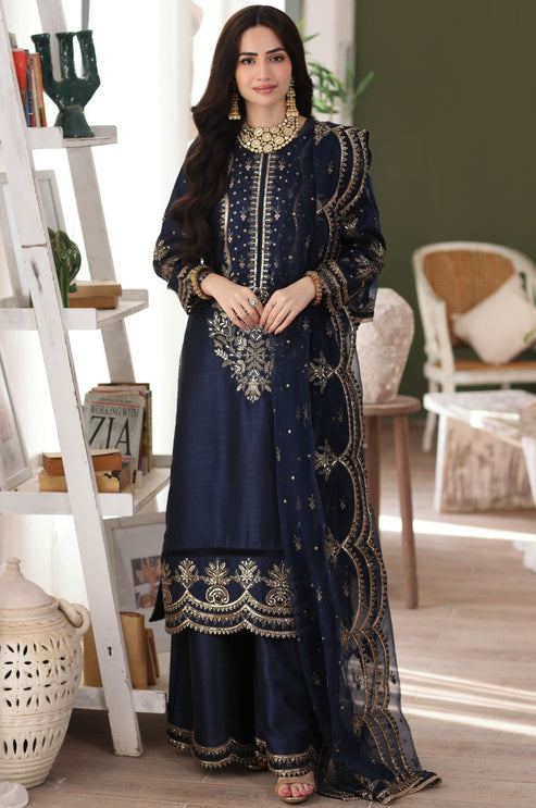 Mohagni | Ishq Aatish Formals | MGS-01 AFREEN by Mohagni - Designer Dress - Type: Ladies Clothes - Available at Libayah - 100% Original