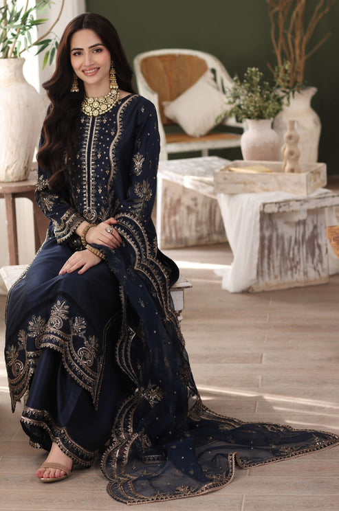 Mohagni | Ishq Aatish Formals | MGS-01 AFREEN by Mohagni - Designer Dress - Type: Ladies Clothes - Available at Libayah - 100% Original