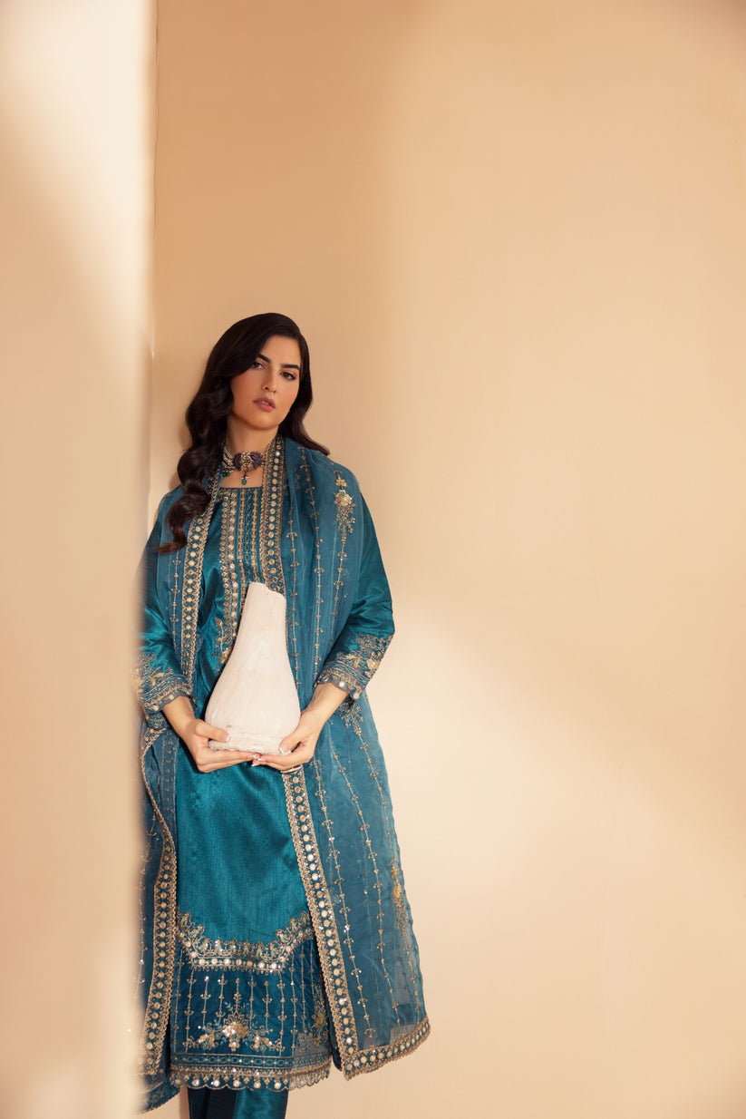 Mohagni | Heer Formals | MGS-21 by Mohagni - Designer Dress - Type: Ladies Clothes - Available at Libayah - 100% Original