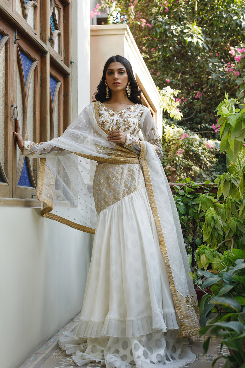 Wahajmkhan | Bahar Begum Formals | WHITE GOLD MERMAID LC by Wahaj M.Khan - Designer Dress - Type: Ladies Clothes - Available at Libayah - 100% Original