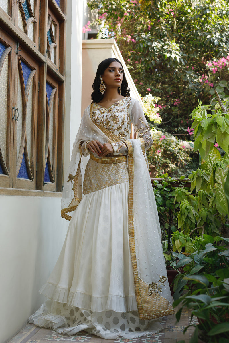 Wahajmkhan | Bahar Begum Formals | WHITE GOLD MERMAID LC by Wahaj M.Khan - Designer Dress - Type: Ladies Clothes - Available at Libayah - 100% Original