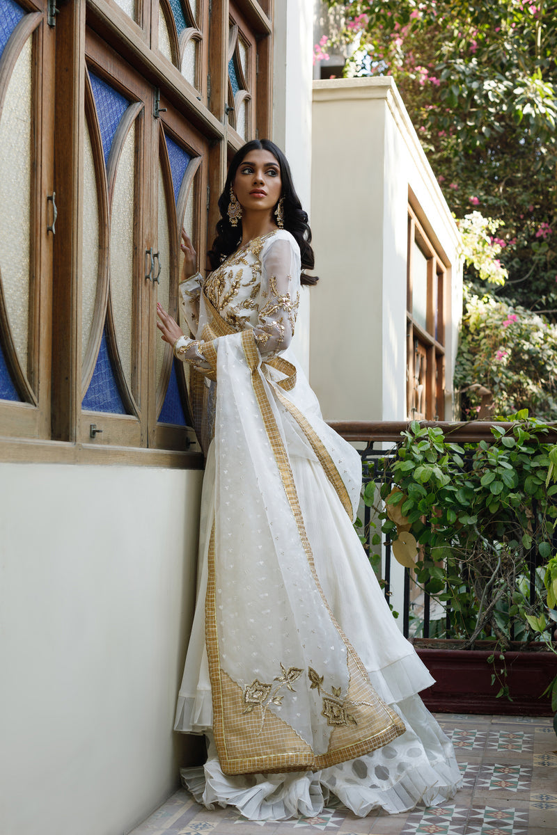 Wahajmkhan | Bahar Begum Formals | WHITE GOLD MERMAID LC by Wahaj M.Khan - Designer Dress - Type: Ladies Clothes - Available at Libayah - 100% Original