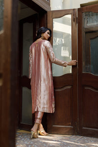 Wahajmkhan | Bahar Begum Formals | TISSUE PINK & MAGENTA SHAWL by Wahaj M.Khan - Designer Dress - Type: Ladies Clothes - Available at Libayah - 100% Original