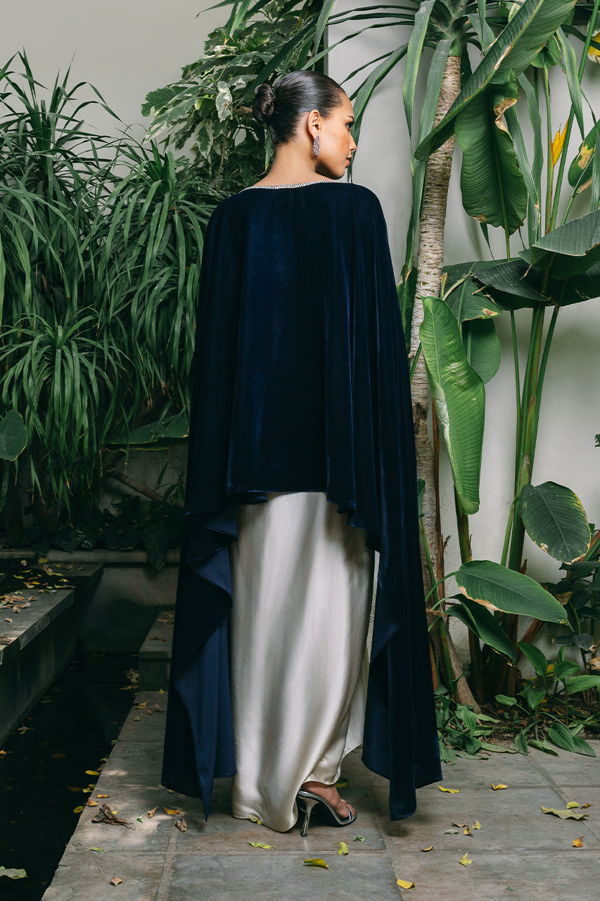 Sania Maskatiya | Reyna Velvet | Durre by Sania Maskatiya - Designer Dress - Type: Ladies Clothes - Available at Libayah - 100% Original