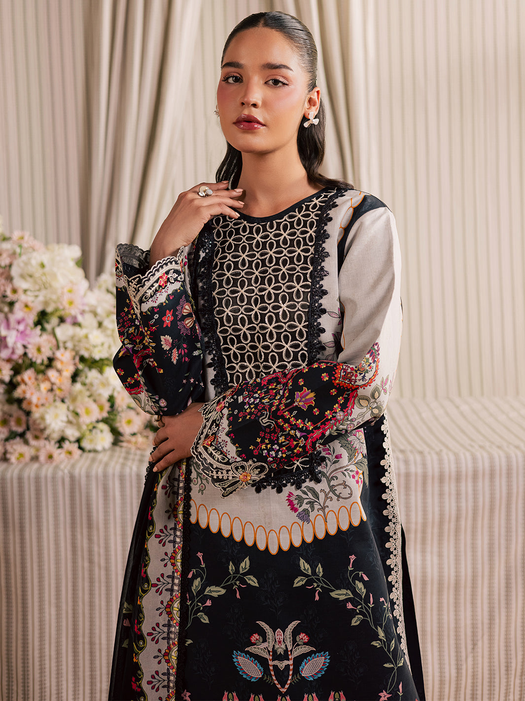 Mahnur | Jahaan Lawn 26 | MJ-01 by Mahnur - Designer Dress  - Type : Ladies Clothes - Available at Libayah - 100% Original 