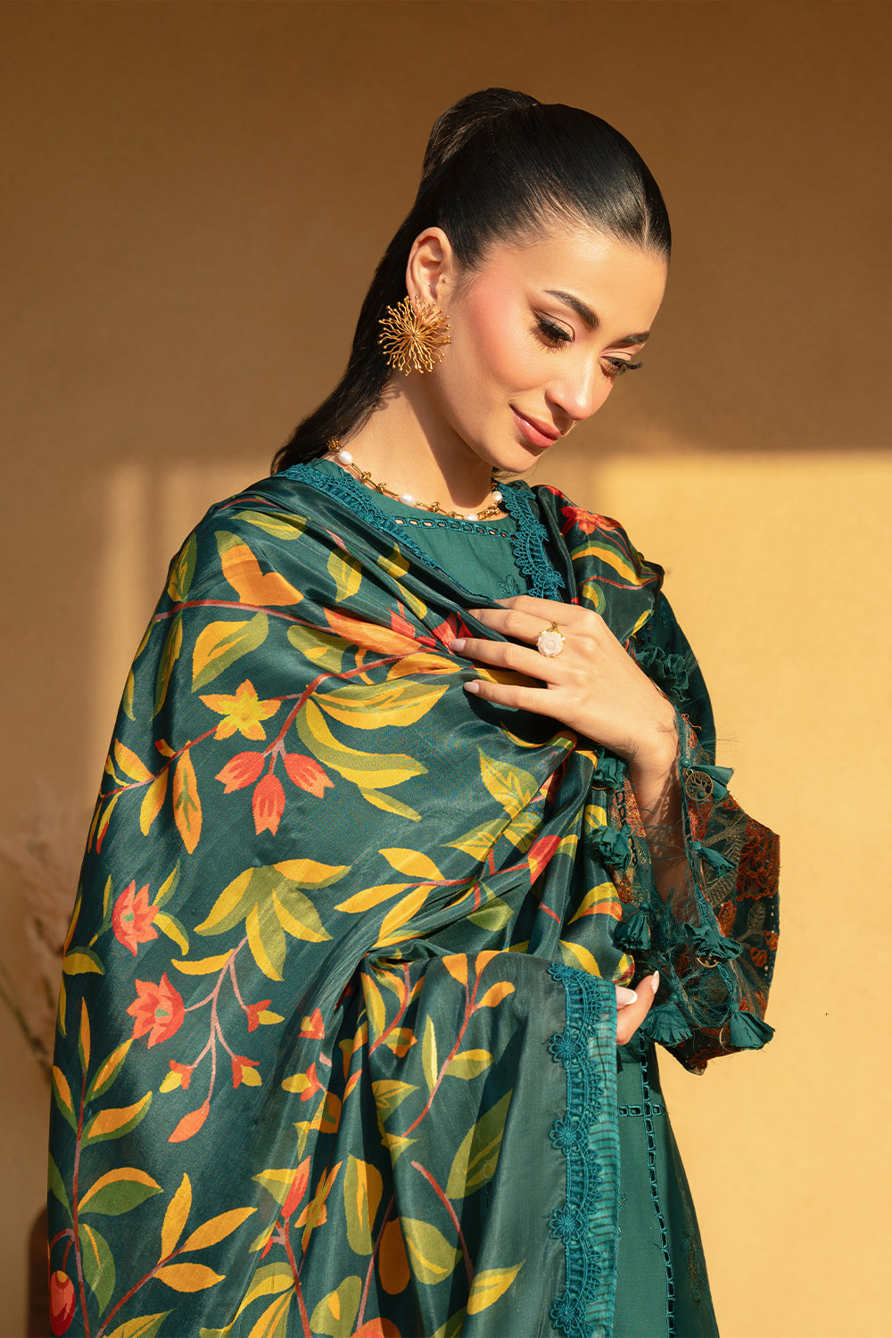 Saira Rizwan | Luxury Lawn 25 | LIRA-SRL25-10 by Saira Rizwan - Designer Dress - Type: Ladies Clothes - Available at Libayah - 100% Original
