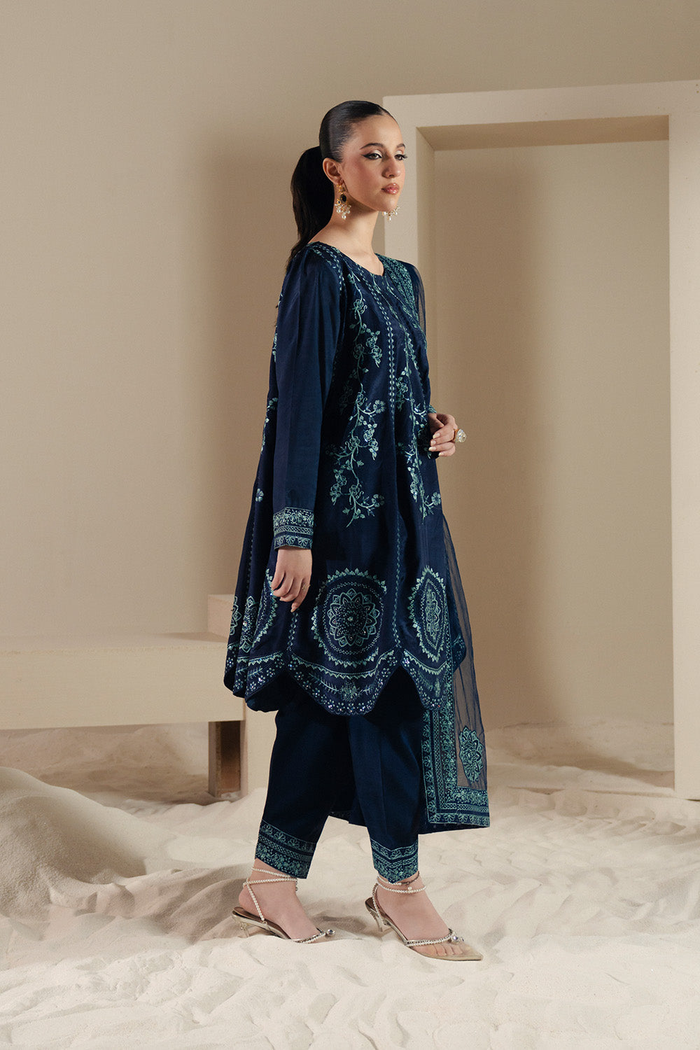 Maryum N Maria | Lyla Pret |VIE - MS50371