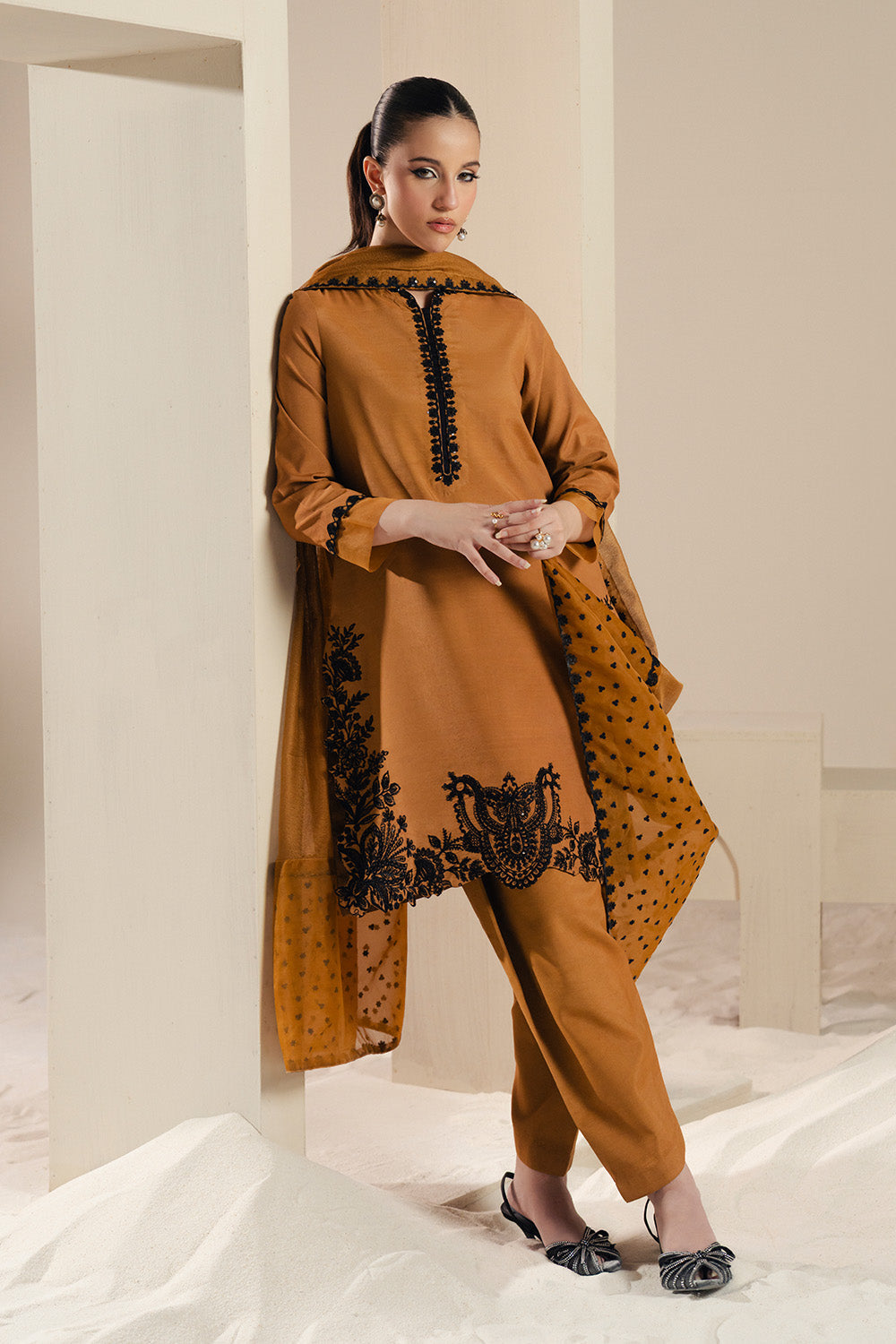 Maryum N Maria | Lyla Pret | MUSE - MS50374