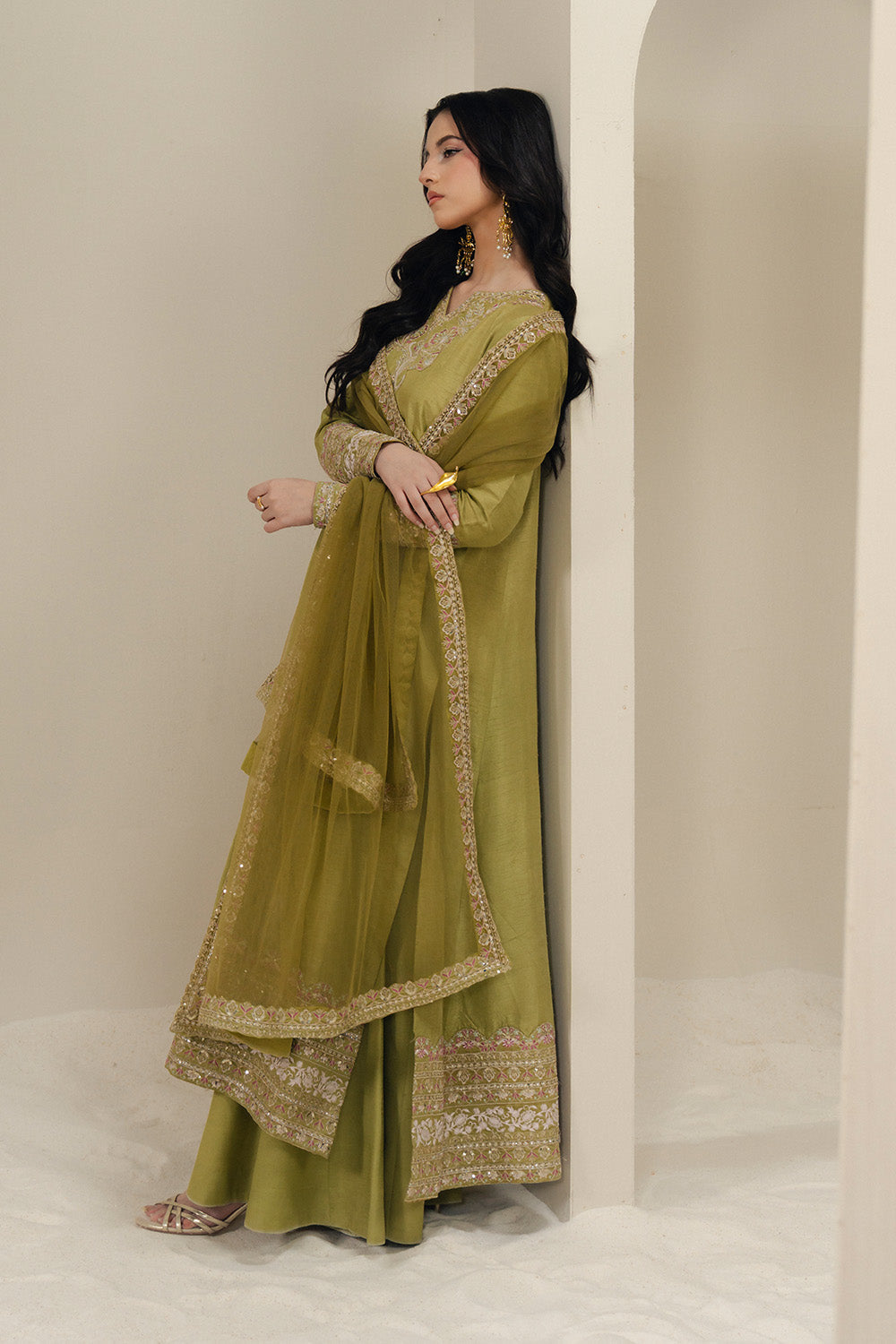 Maryum N Maria | Lyla Pret |VANYA - MS50378