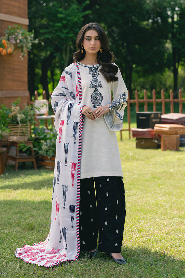 GULNOOR - MSS5760 – authentic Pakistani dress from the Maryum N Maria Cosy Crew Winter Pret 25 collection for women in the UK