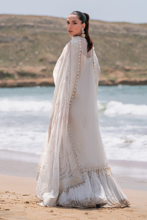 Emaan Adeel | Kamari Reveuse Wedding Formals | NOVA by Emaan Adeel - Designer Dress - Type: Ladies Clothes - Available at Libayah - 100% Original