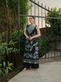 Mahnur | Amaya Lawn 26 | MU-11 by Mahnur - Designer Dress  - Type : Ladies Clothes - Available at Libayah - 100% Original 