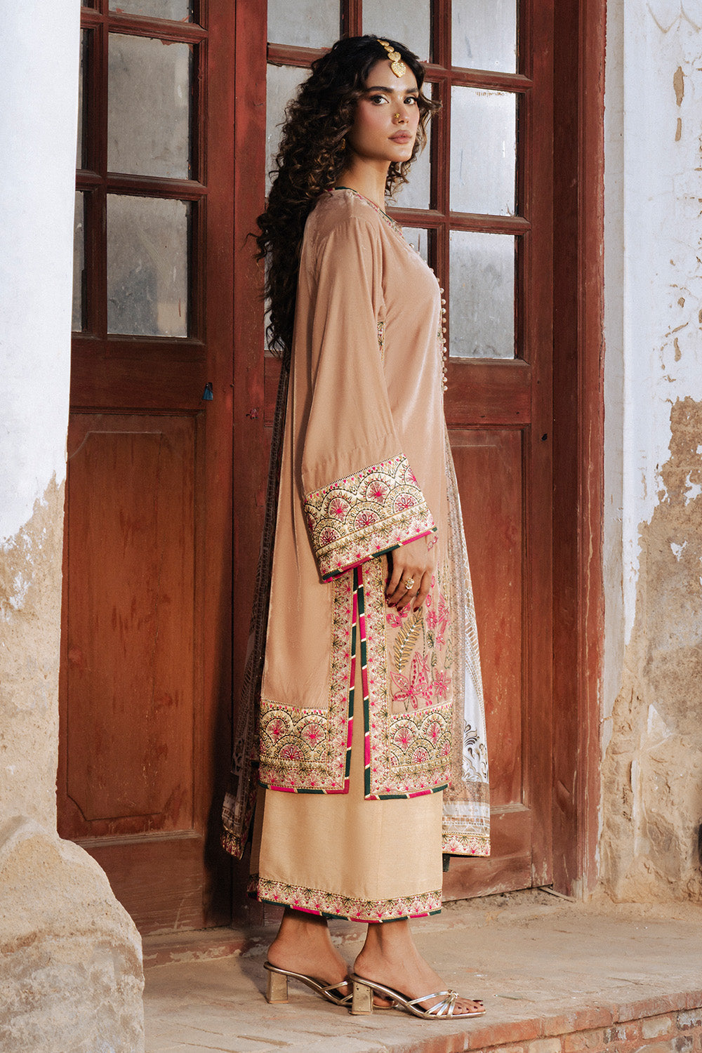 Maryum N Maria | Gulshan e Makhmal | ALIZE - MSS5612 by Maryum N Maria - Designer Dress - Type : Ladies Clothes - Available at Libayah - 100% Original 