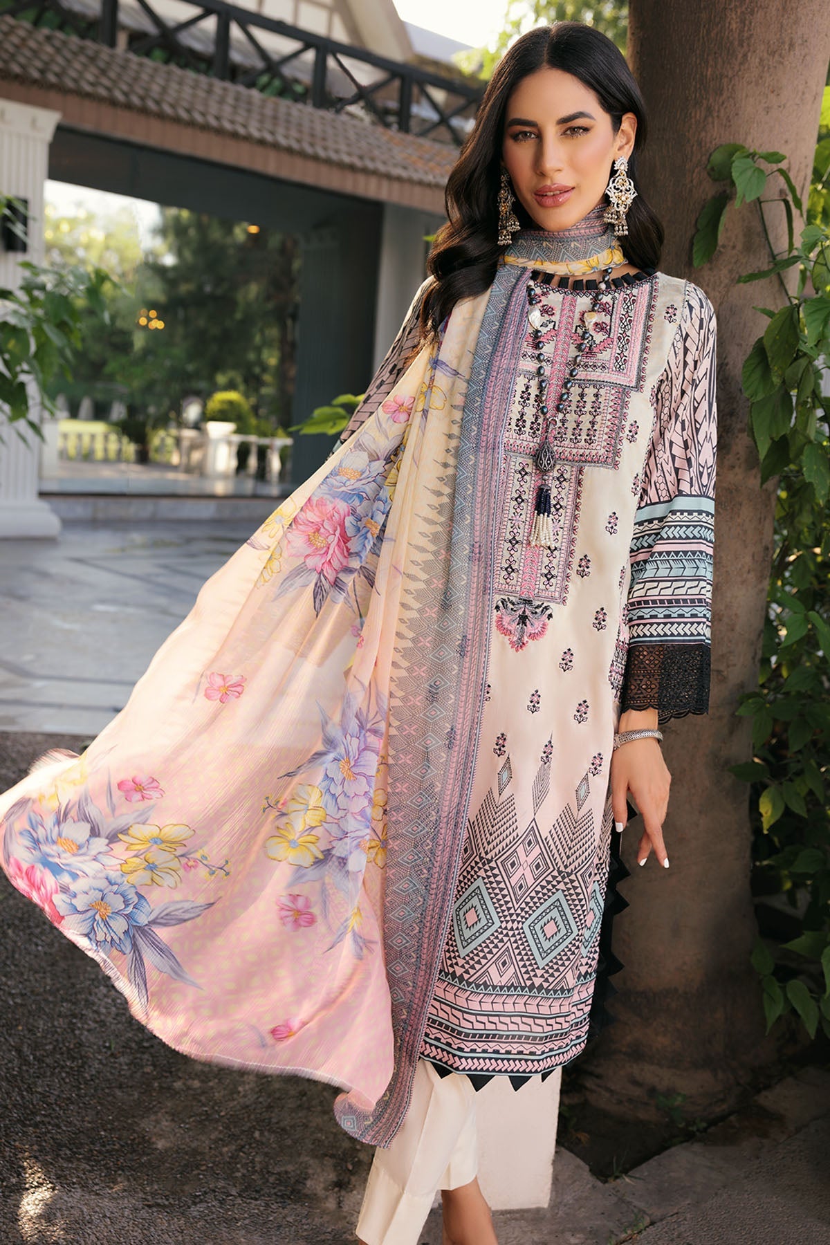 Motifz | Amal Luxury Lawn | 3293 by Motifz - Designer Dress - Type: Ladies Clothes - Available at Libayah - 100% Original