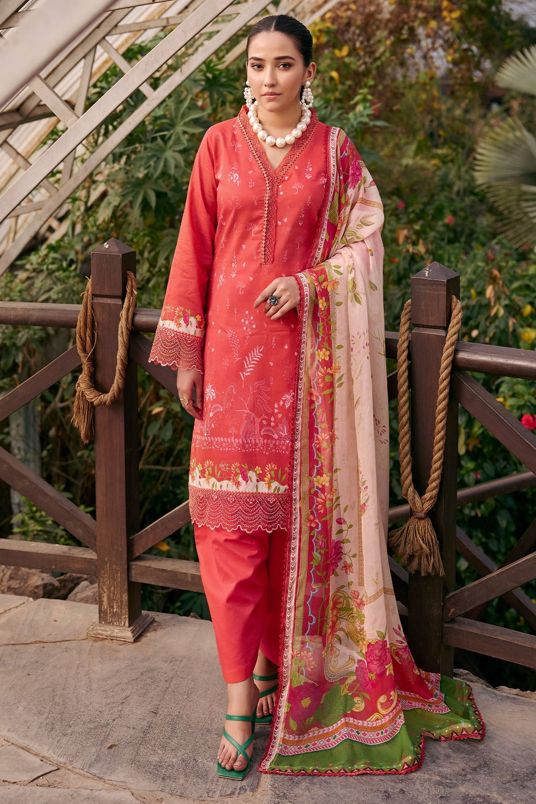 Motifz | Umang Lawn | 3548-ASLI by Motifz - Designer Dress - Type: Ladies Clothes - Available at Libayah - 100% Original