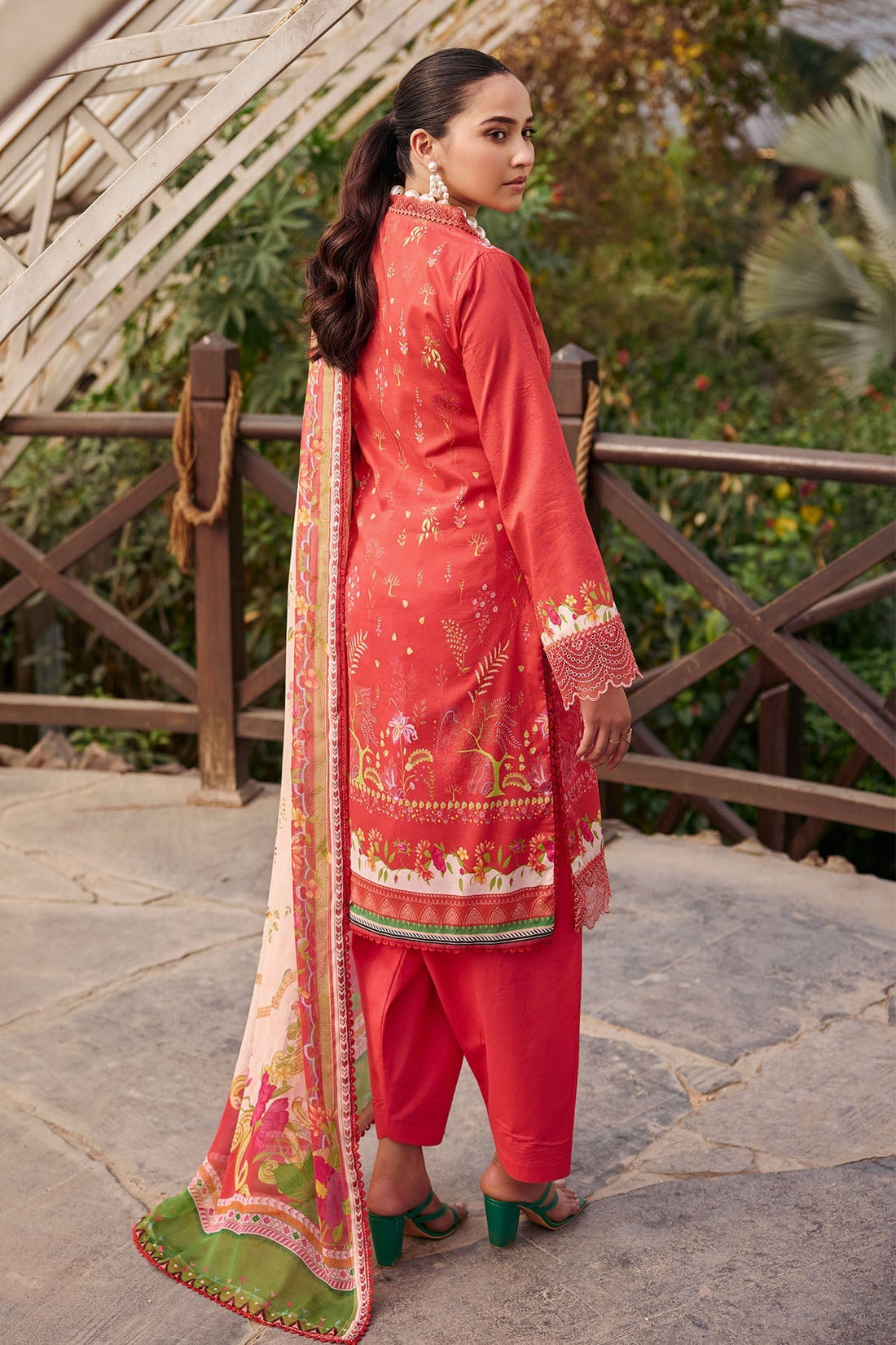 Motifz | Umang Lawn | 3548-ASLI by Motifz - Designer Dress - Type: Ladies Clothes - Available at Libayah - 100% Original