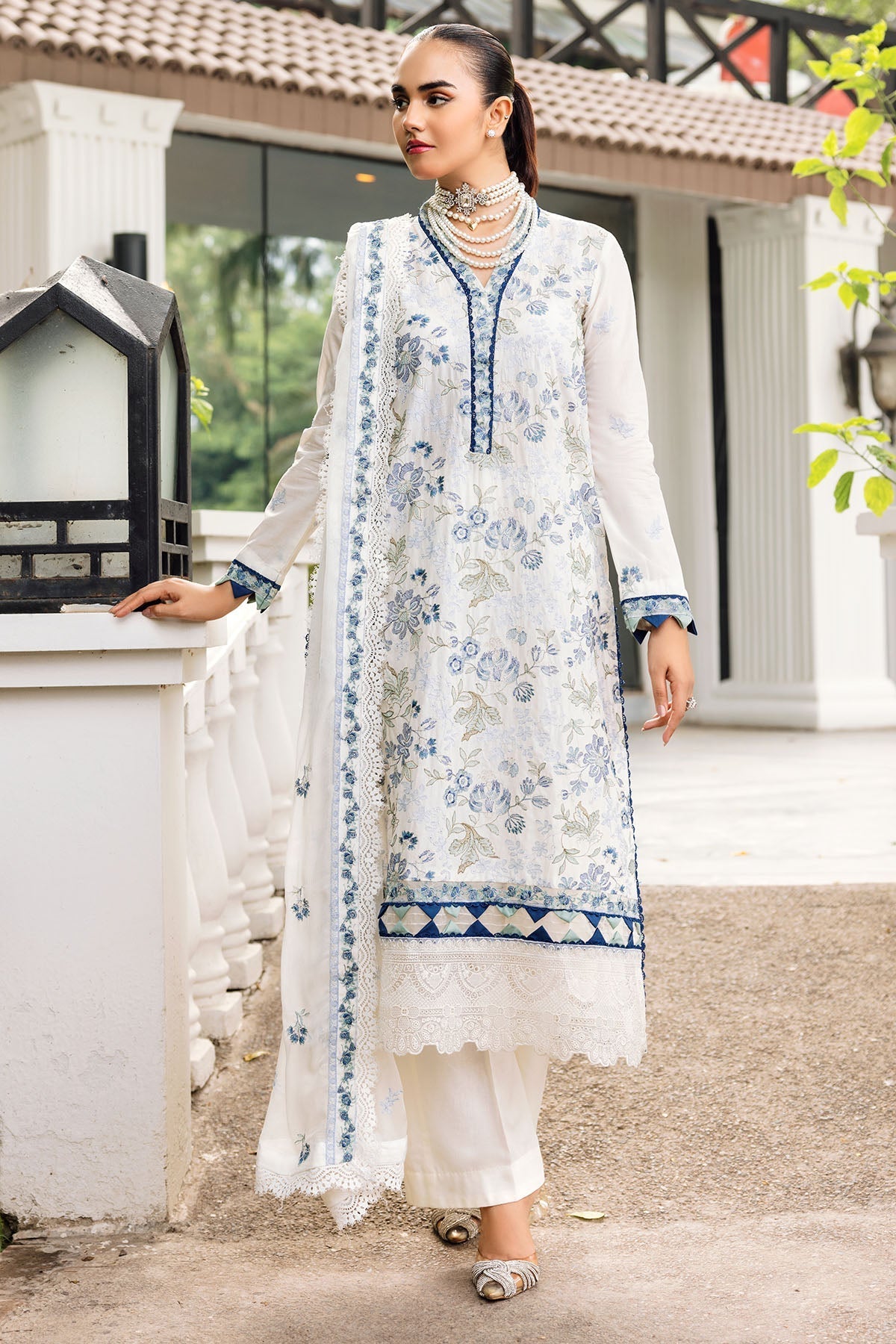 Motifz | Premium Lawn 24 | 4833-RAMEEN by Motifz - Designer Dress - Type: Ladies Clothes - Available at Libayah - 100% Original