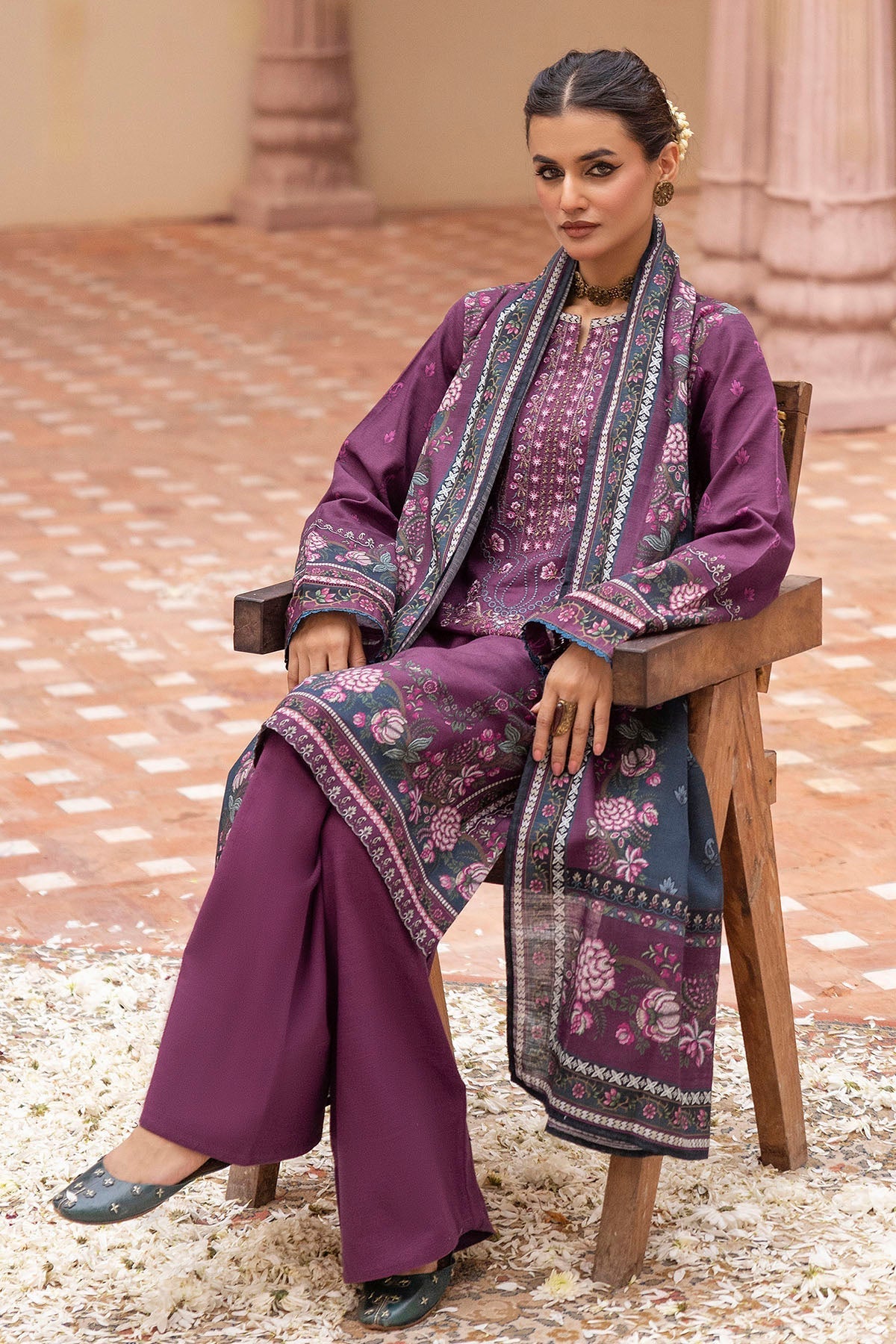 Motifz | Premium Khaddar | 5201-ZEEVA by Motifz - Designer Dress - Type: Ladies Clothes - Available at Libayah - 100% Original