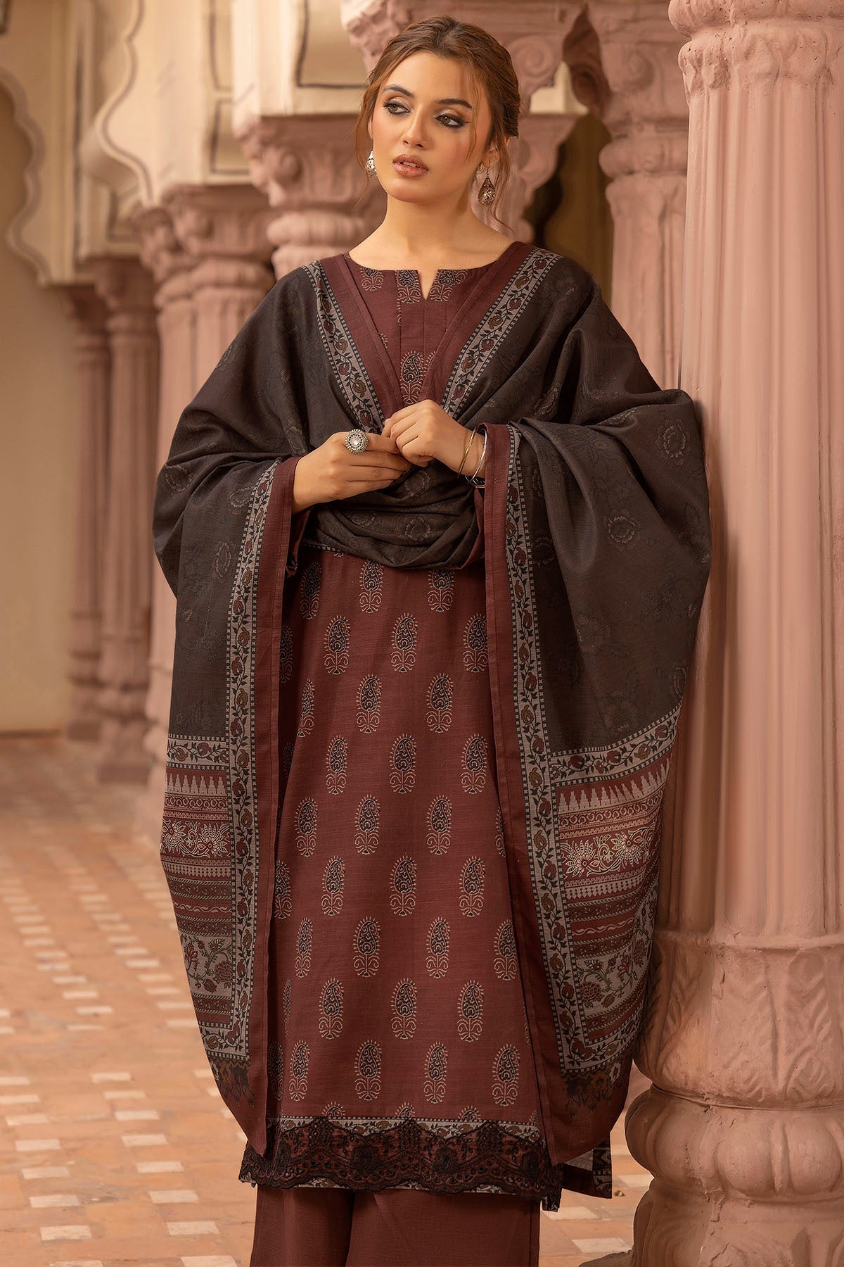 Motifz | Premium Khaddar | 5202-YUMNA by Motifz - Designer Dress - Type: Ladies Clothes - Available at Libayah - 100% Original