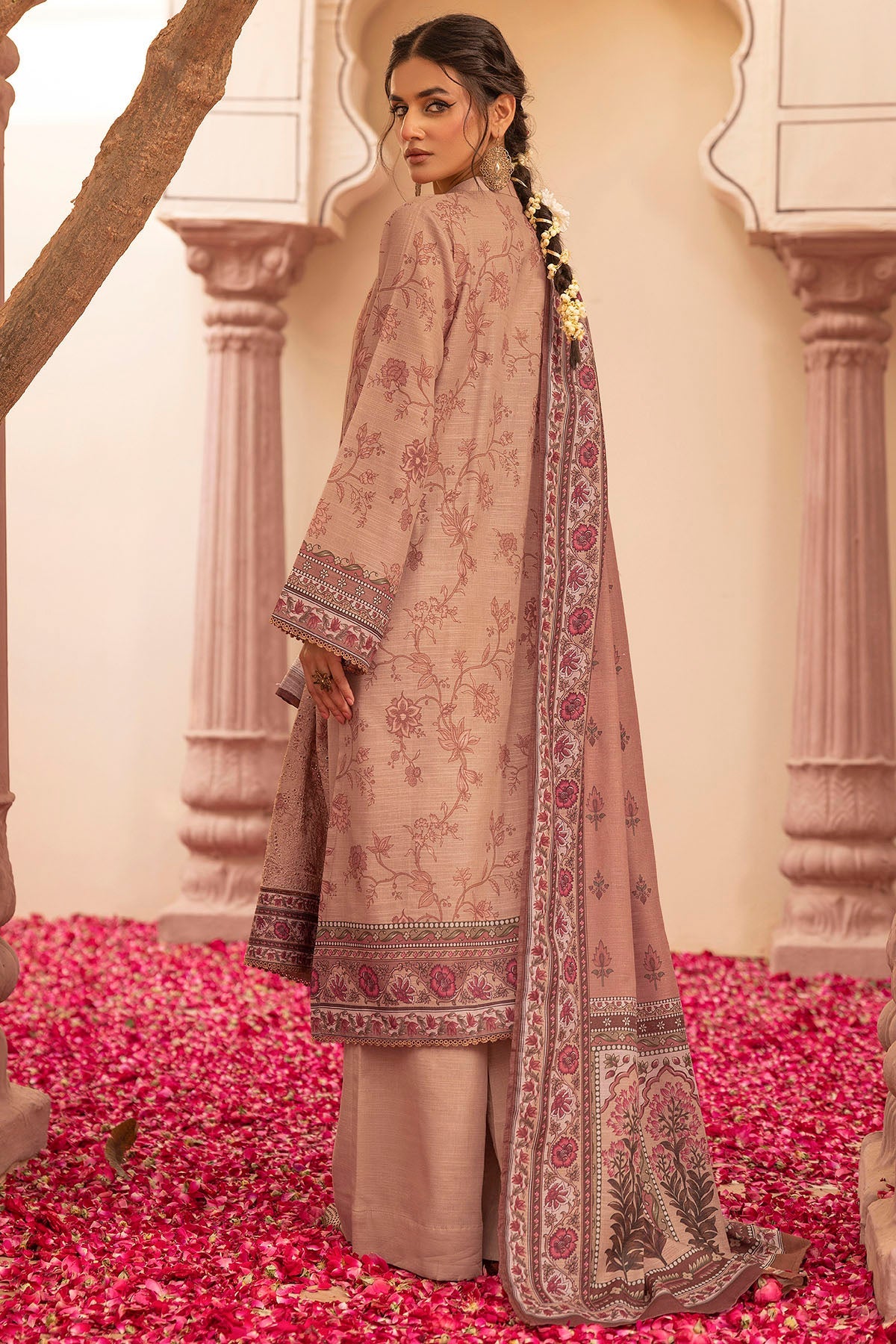 Motifz | Premium Khaddar | 5204-SURI by Motifz - Designer Dress - Type: Ladies Clothes - Available at Libayah - 100% Original