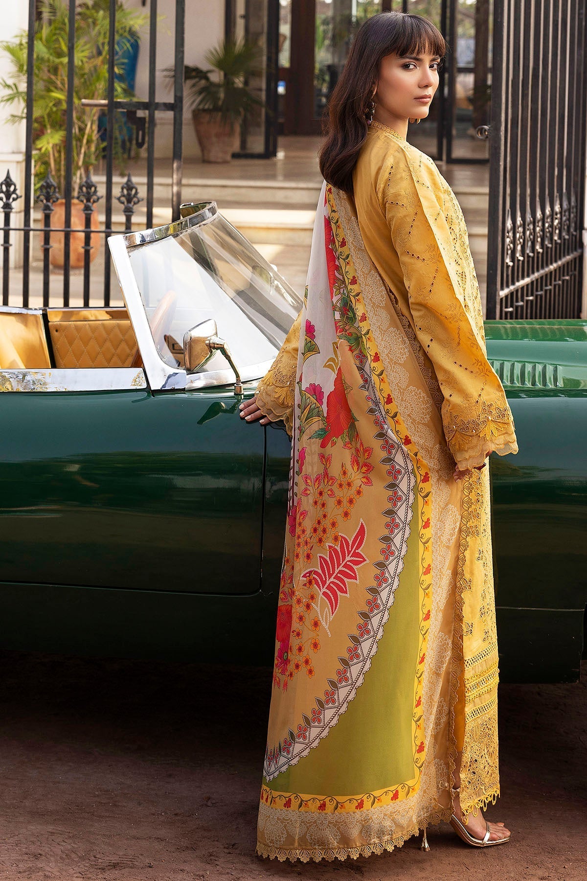 Motifz | Premium Lawn 25 | 5323-GENEVA by Motifz - Designer Dress - Type: Ladies Clothes - Available at Libayah - 100% Original