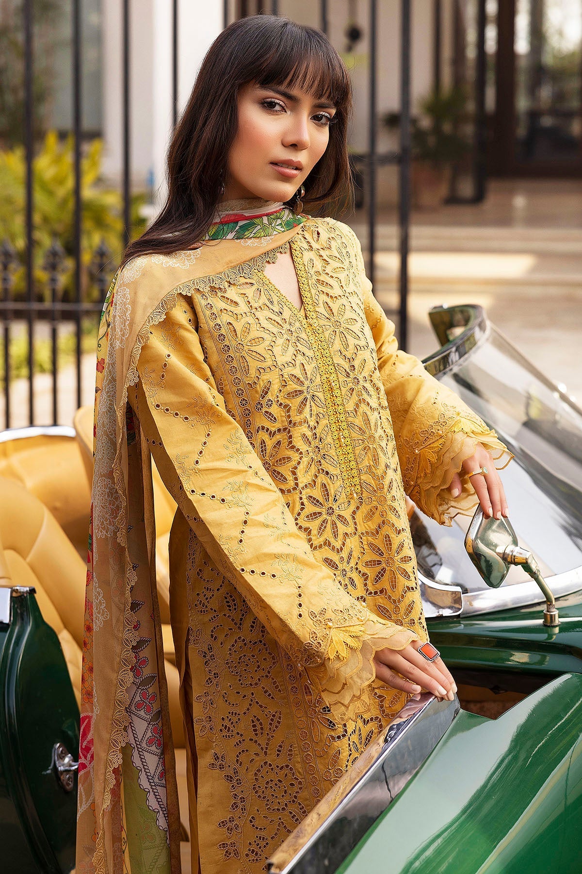 Motifz | Premium Lawn 25 | 5323-GENEVA by Motifz - Designer Dress - Type: Ladies Clothes - Available at Libayah - 100% Original
