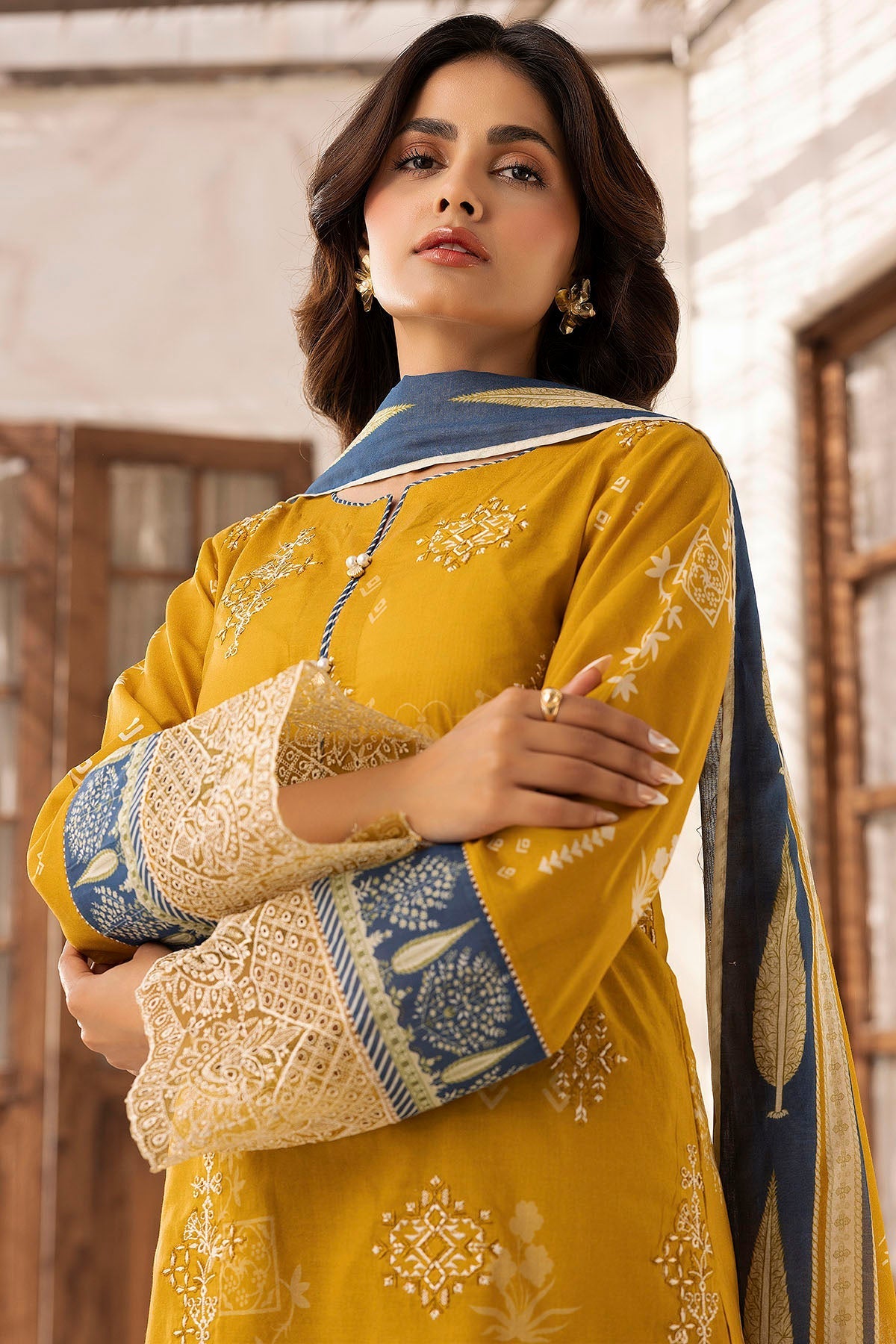 Motifz | Umang Lawn | 5416-USWA by Motifz - Designer Dress - Type: Ladies Clothes - Available at Libayah - 100% Original
