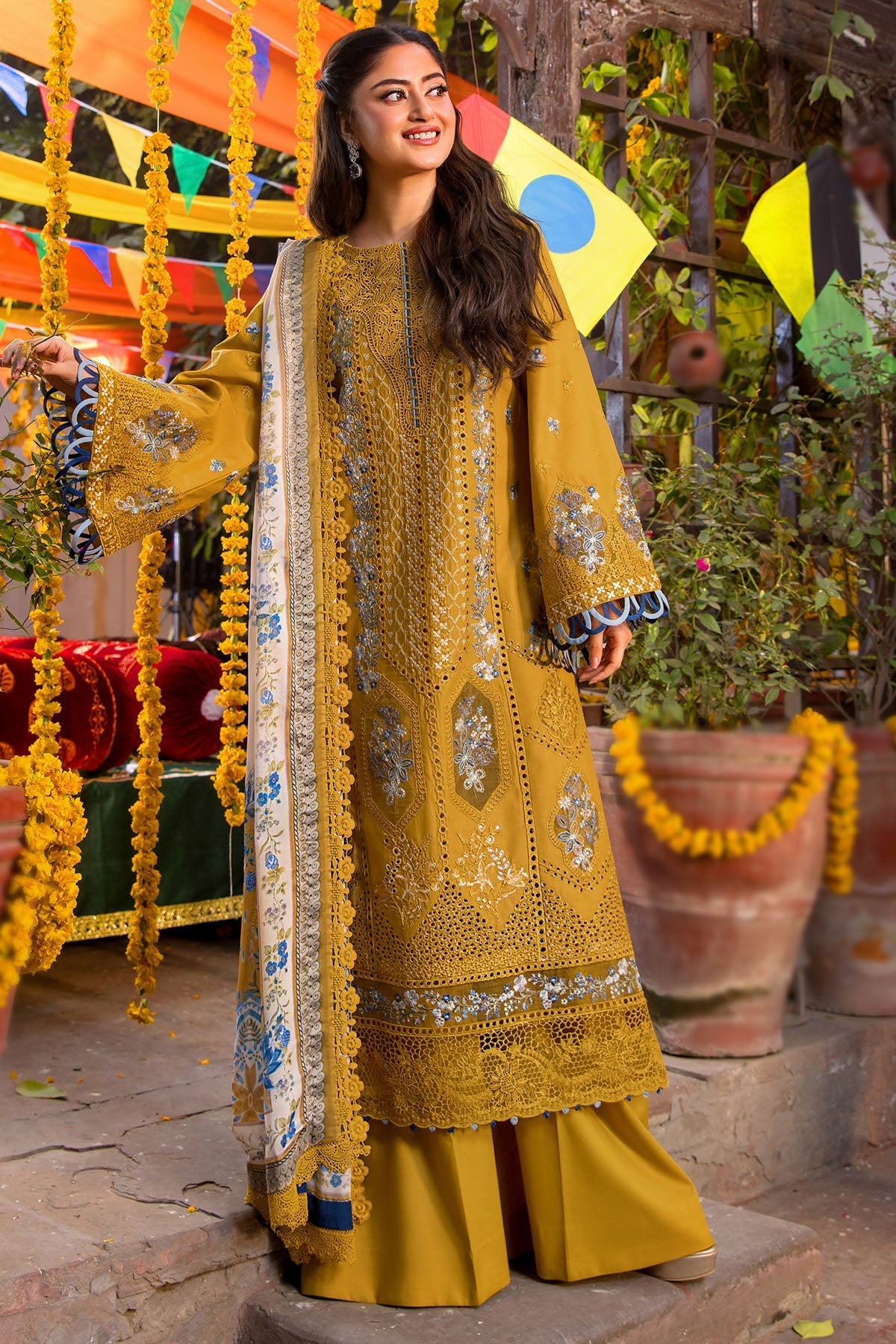 Motifz | Premium Lawn 26 | 5937-ARABELLA by Motifz - Designer Dress  - Type : Ladies Clothes - Available at Libayah - 100% Original 
