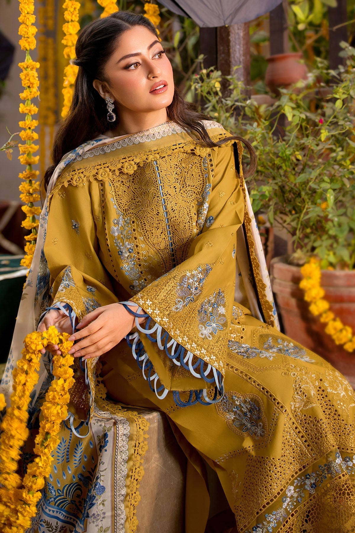 Motifz | Premium Lawn 26 | 5937-ARABELLA by Motifz - Designer Dress  - Type : Ladies Clothes - Available at Libayah - 100% Original 