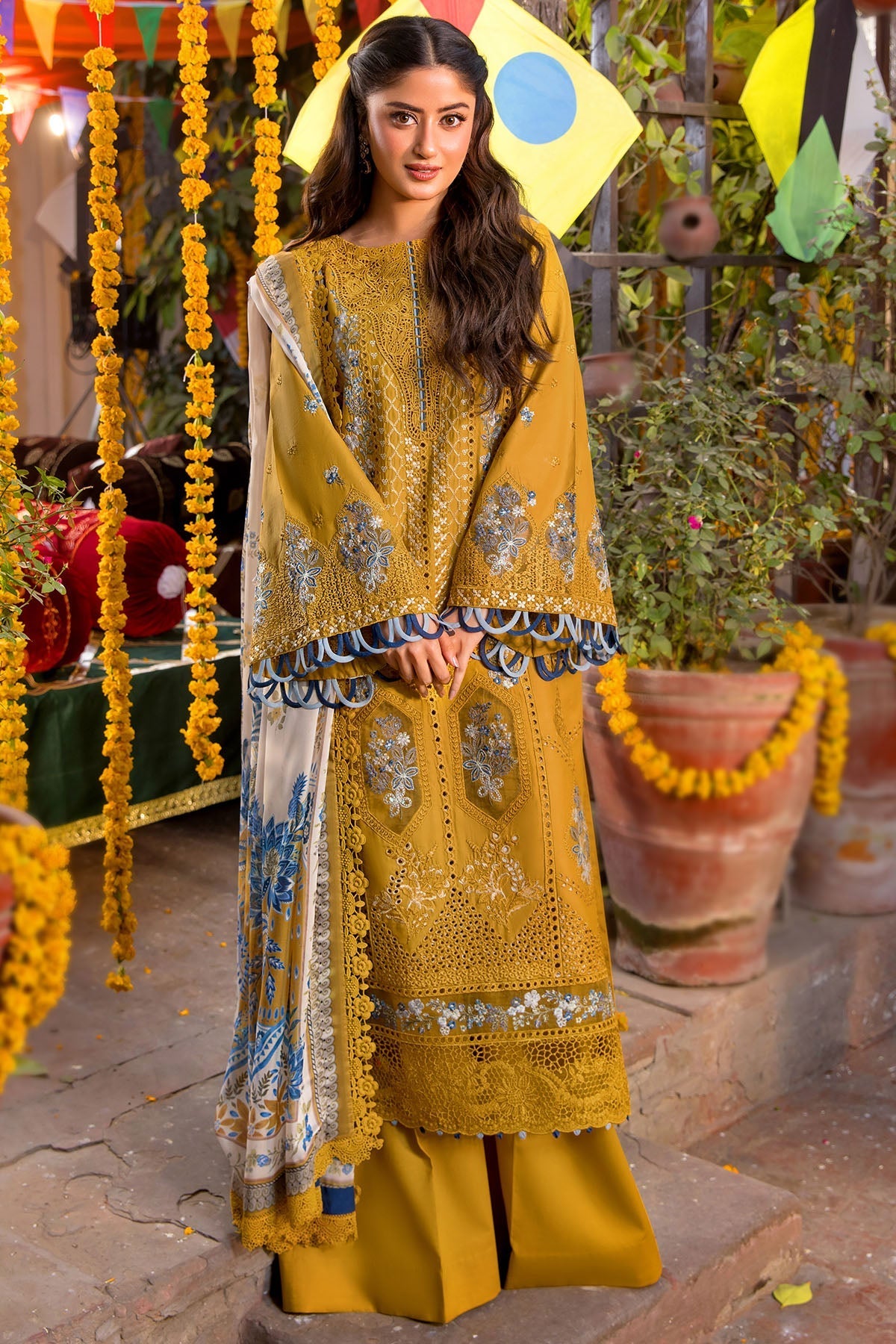 Motifz | Premium Lawn 26 | 5937-ARABELLA by Motifz - Designer Dress  - Type : Ladies Clothes - Available at Libayah - 100% Original 