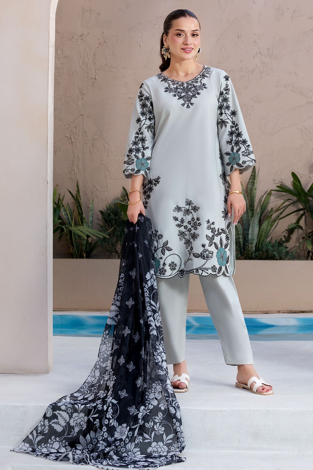 Motifz | Amal Lawn 26 | 6067-GEORGIA by Motifz - Designer Dress  - Type : Ladies Clothes - Available at Libayah - 100% Original 