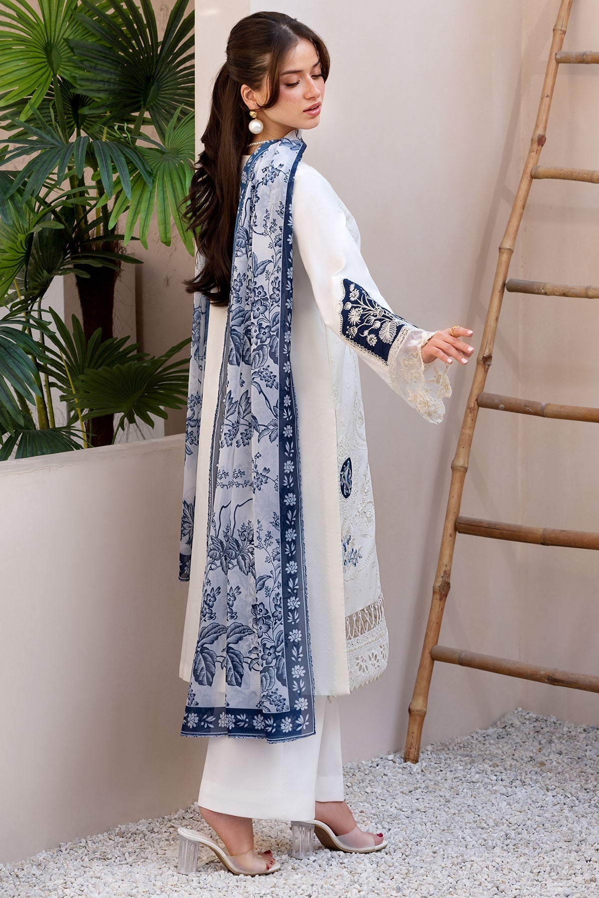 Motifz | Amal Lawn 26 | 6070-MTNA by Motifz - Designer Dress  - Type : Ladies Clothes - Available at Libayah - 100% Original 