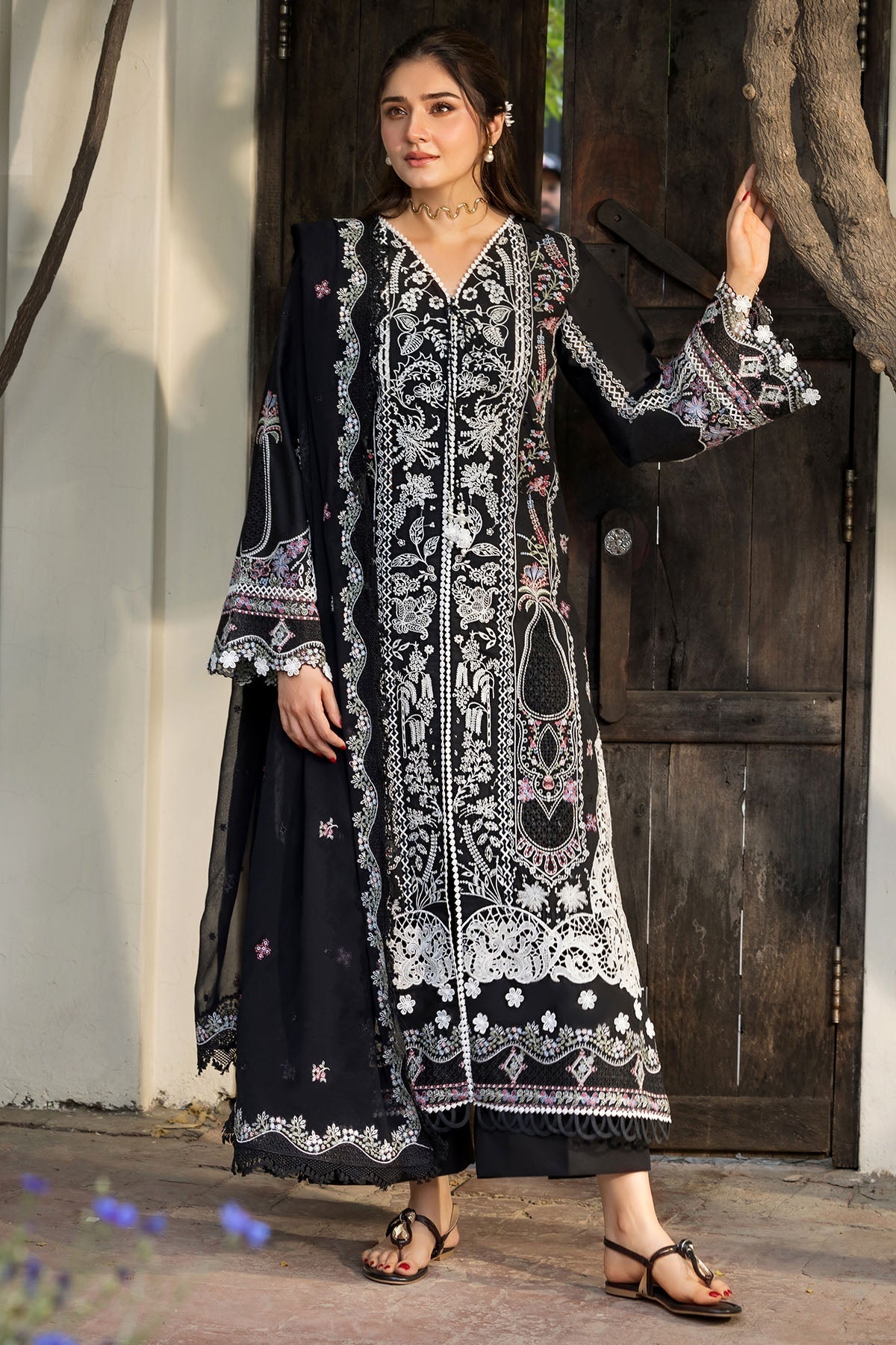 Motifz | Premium Lawn 26 | 6117-LAZIO by Motifz - Designer Dress  - Type : Ladies Clothes - Available at Libayah - 100% Original 