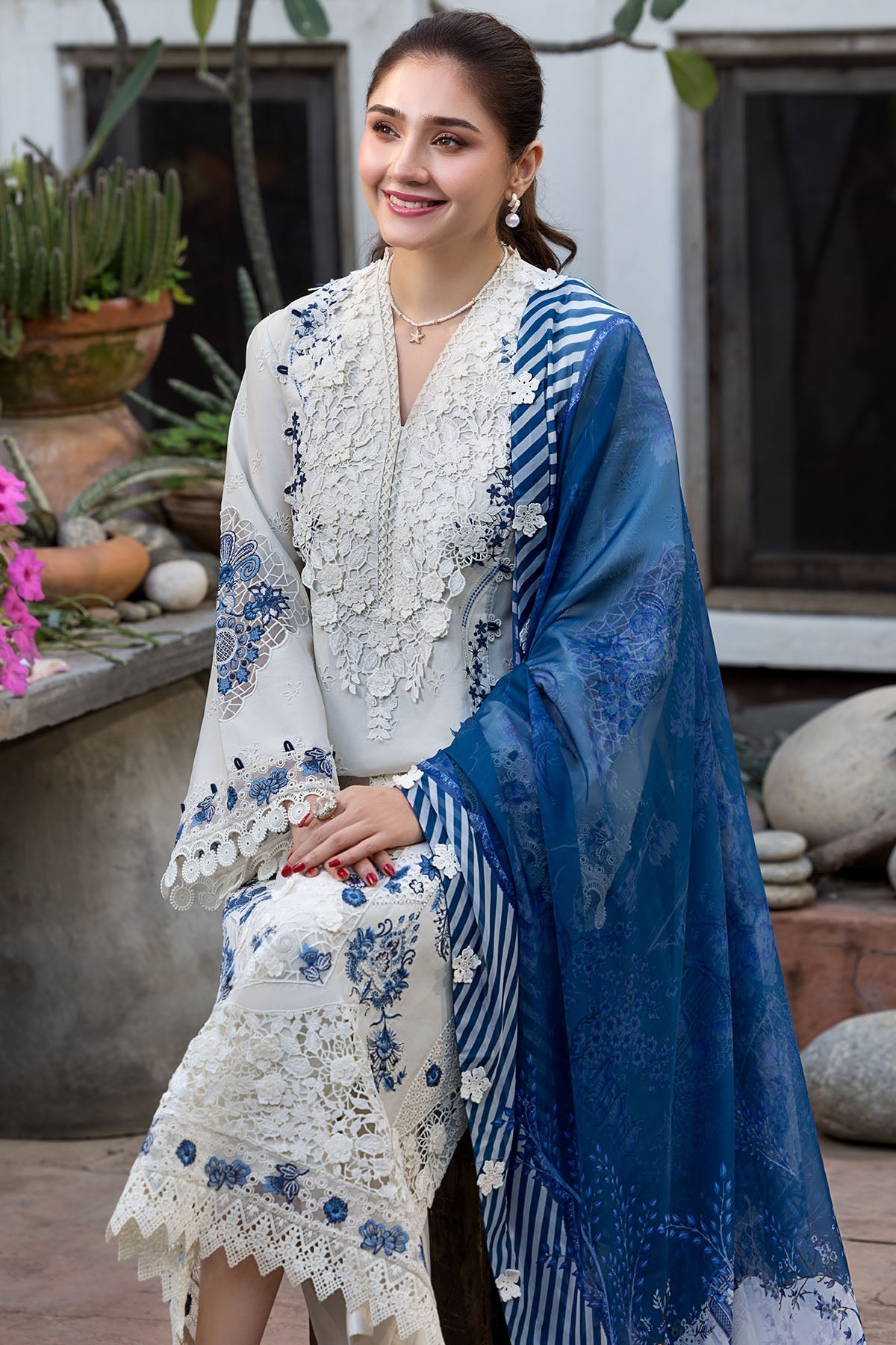 Motifz | Premium Lawn 26 | 6118-LIGRIA by Motifz - Designer Dress  - Type : Ladies Clothes - Available at Libayah - 100% Original 